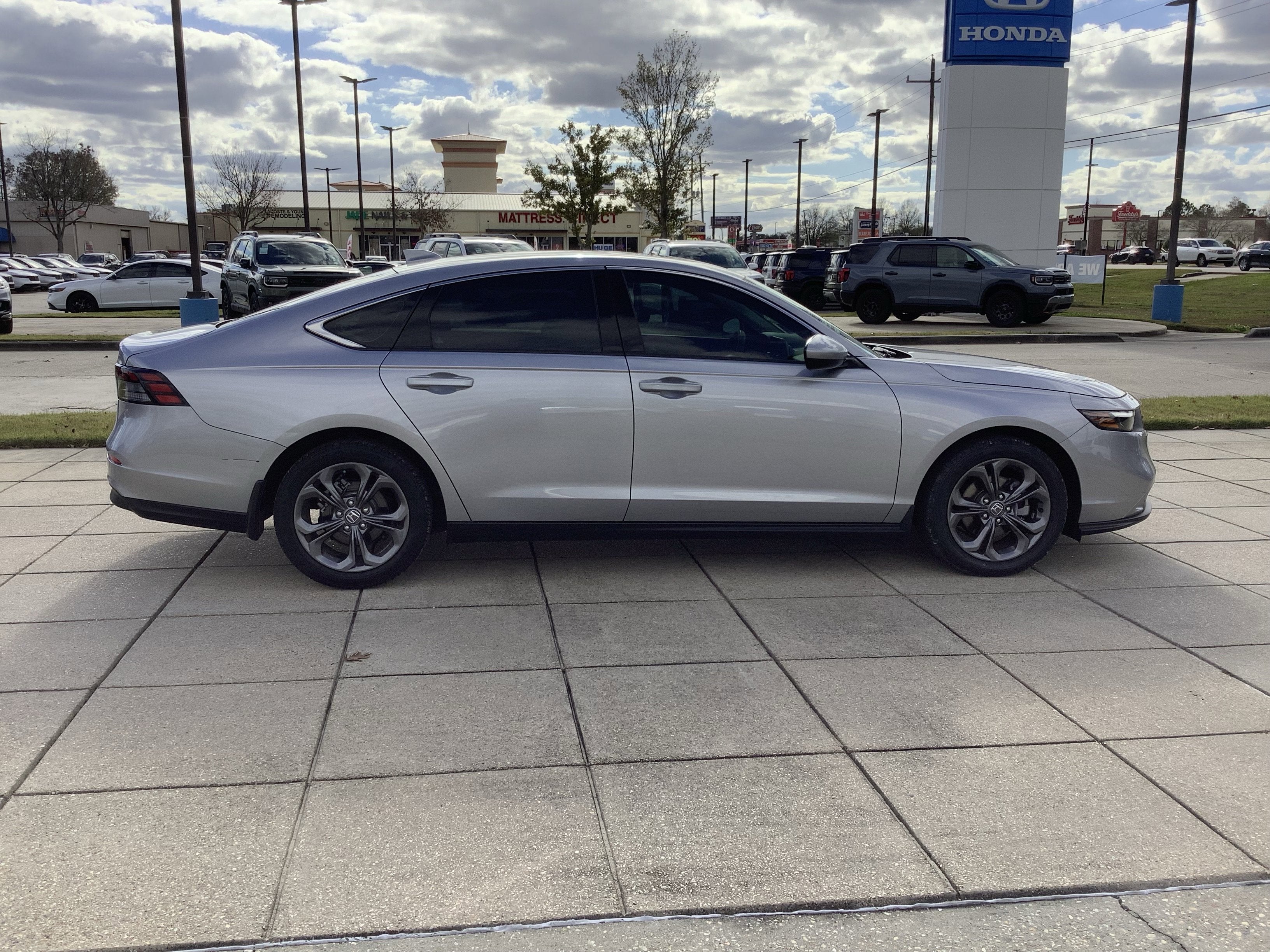 2024 Honda Accord Sedan EX