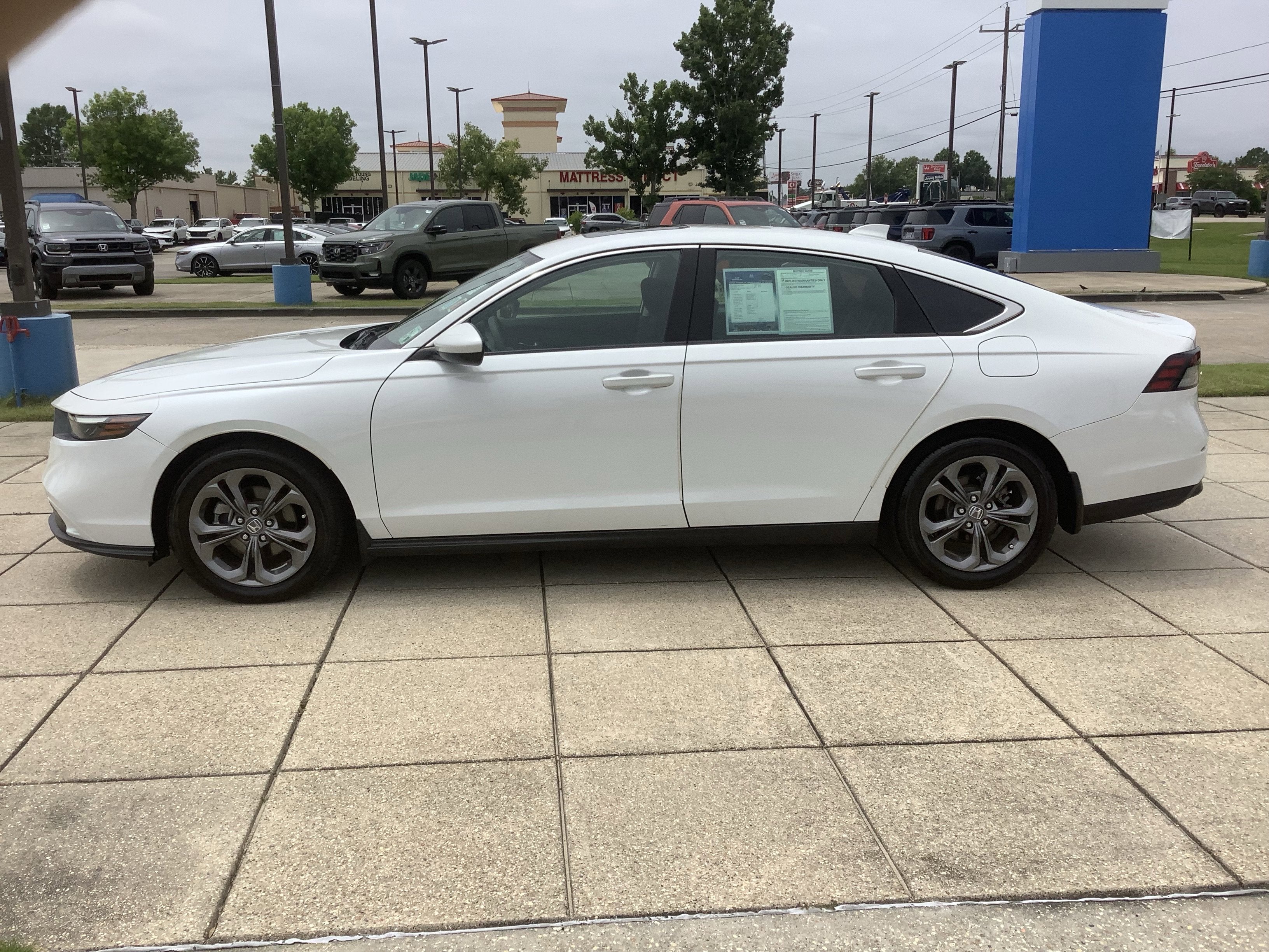 2023 Honda Accord Sedan EX
