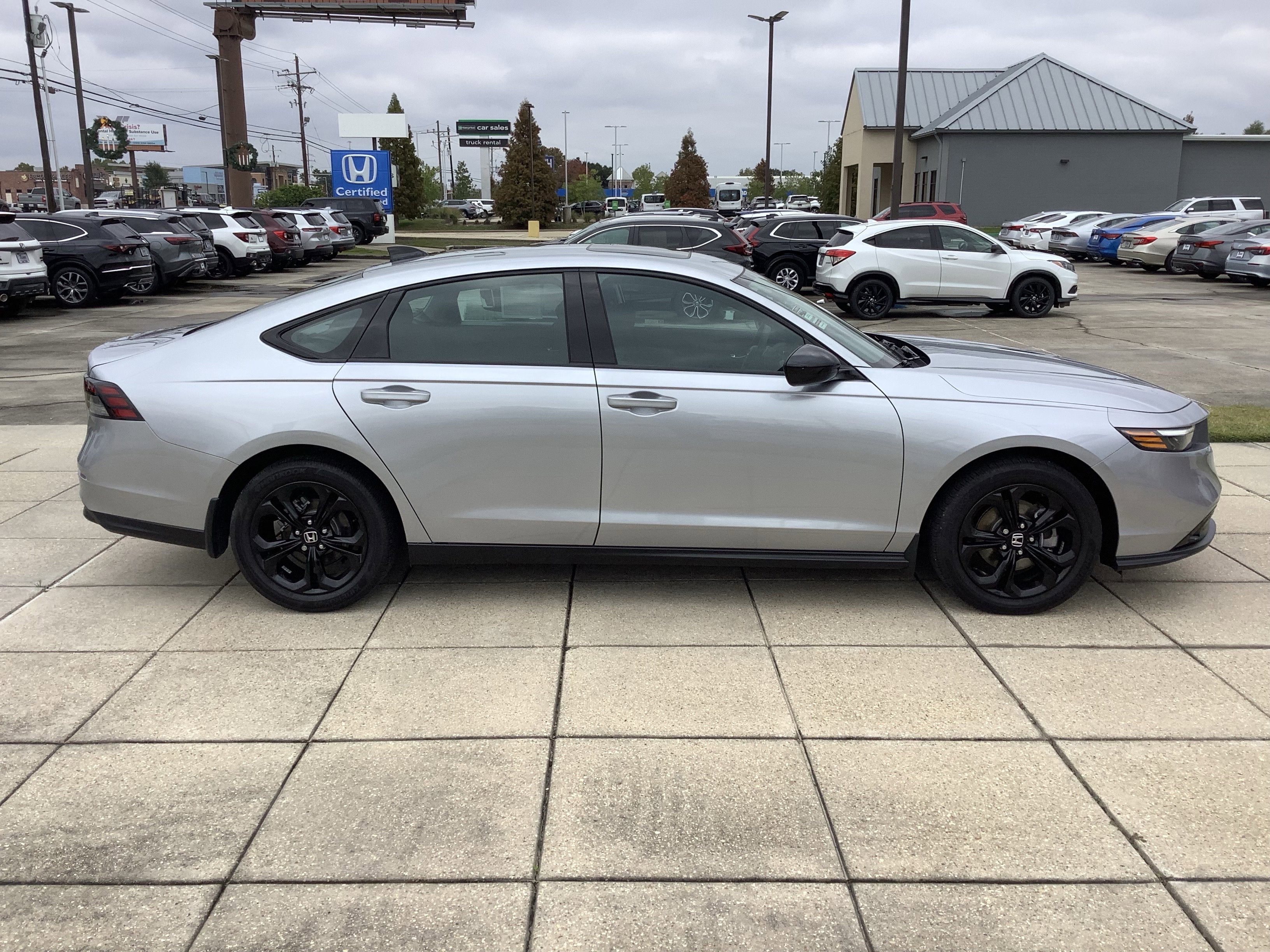 2025 Honda Accord Sedan SE