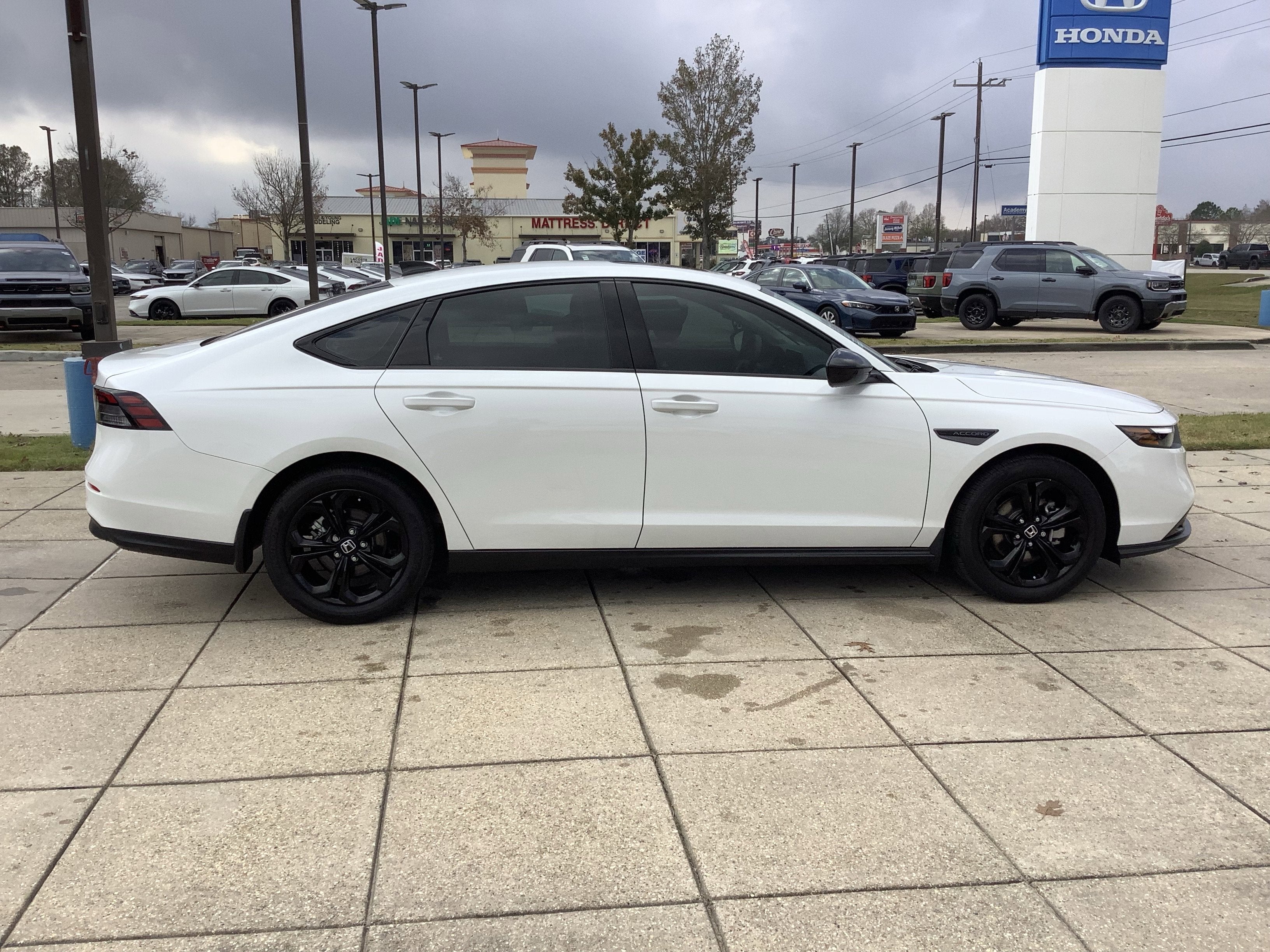 2025 Honda Accord Sedan SE