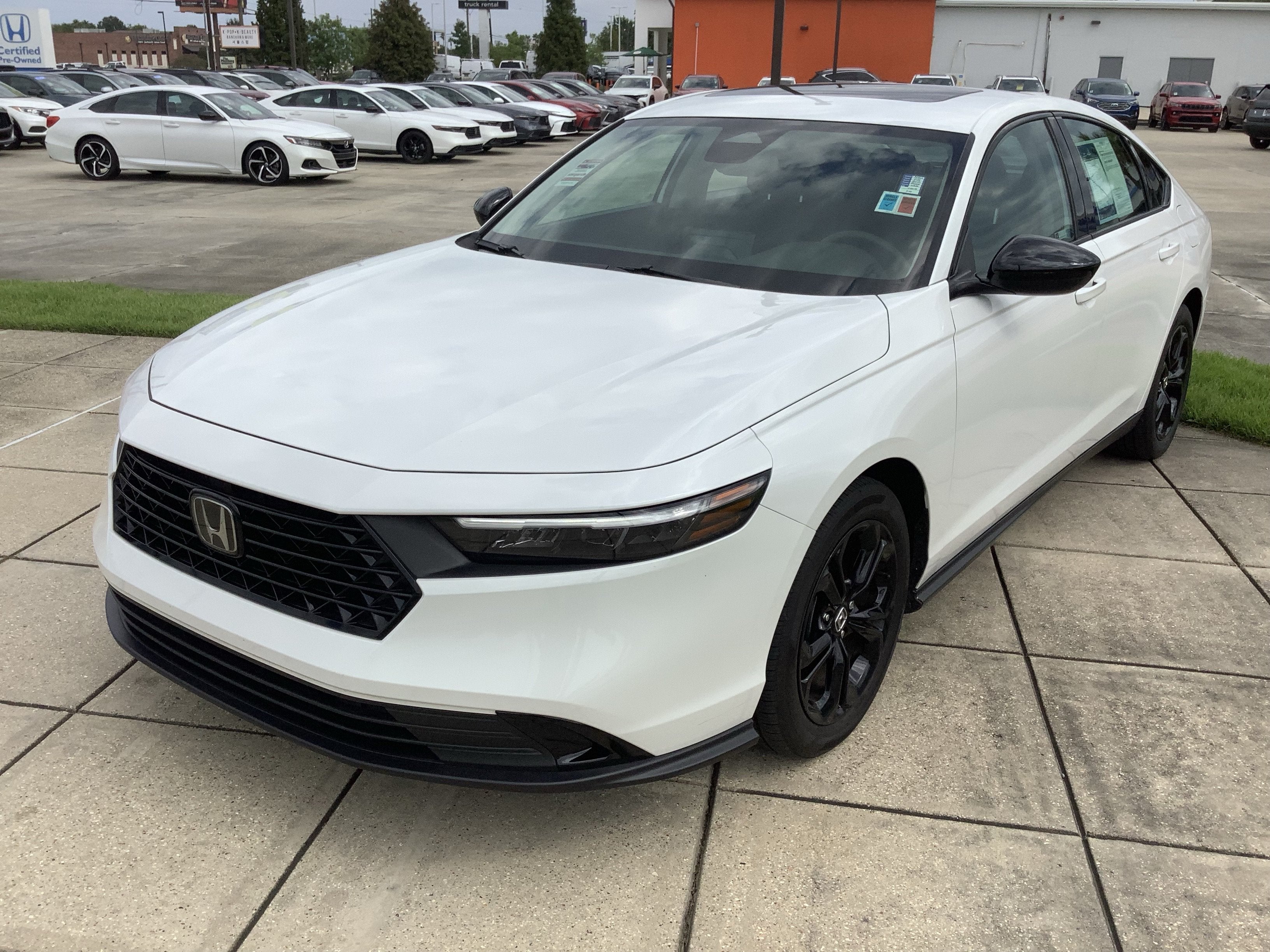 2025 Honda Accord Sedan SE
