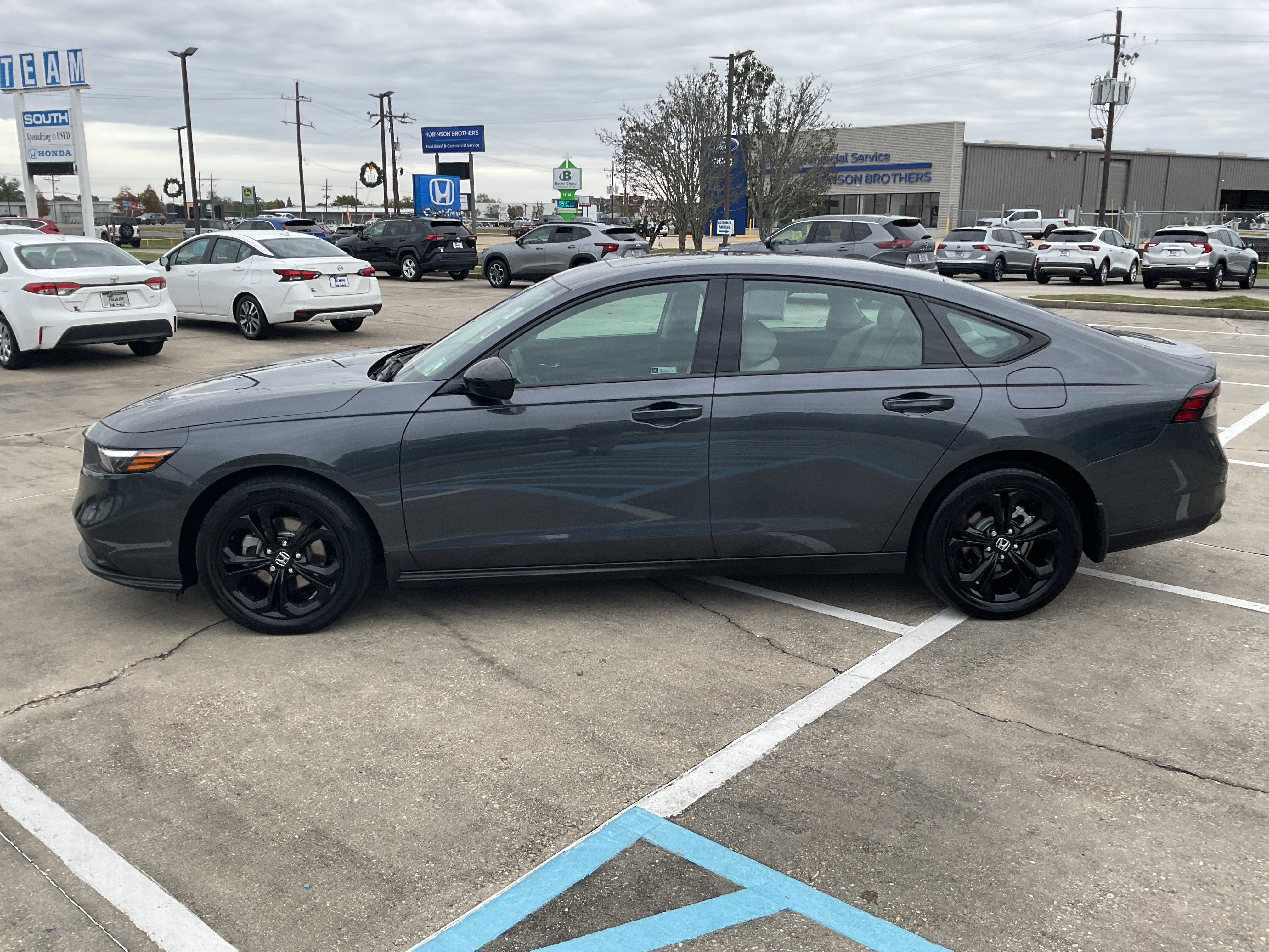 2025 Honda Accord Sedan SE