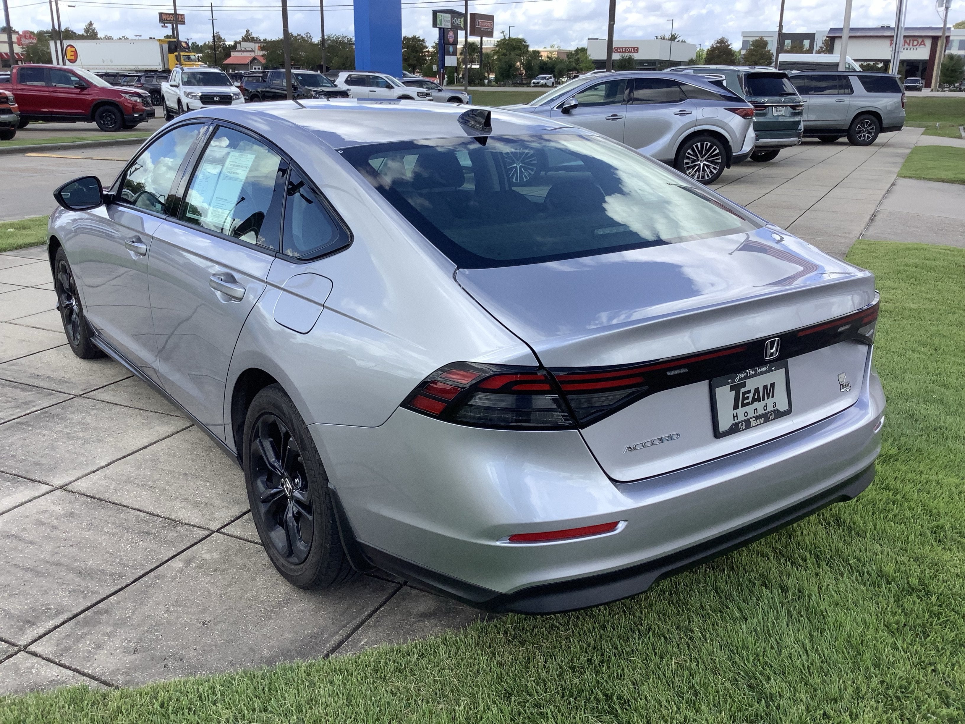 2025 Honda Accord Sedan SE