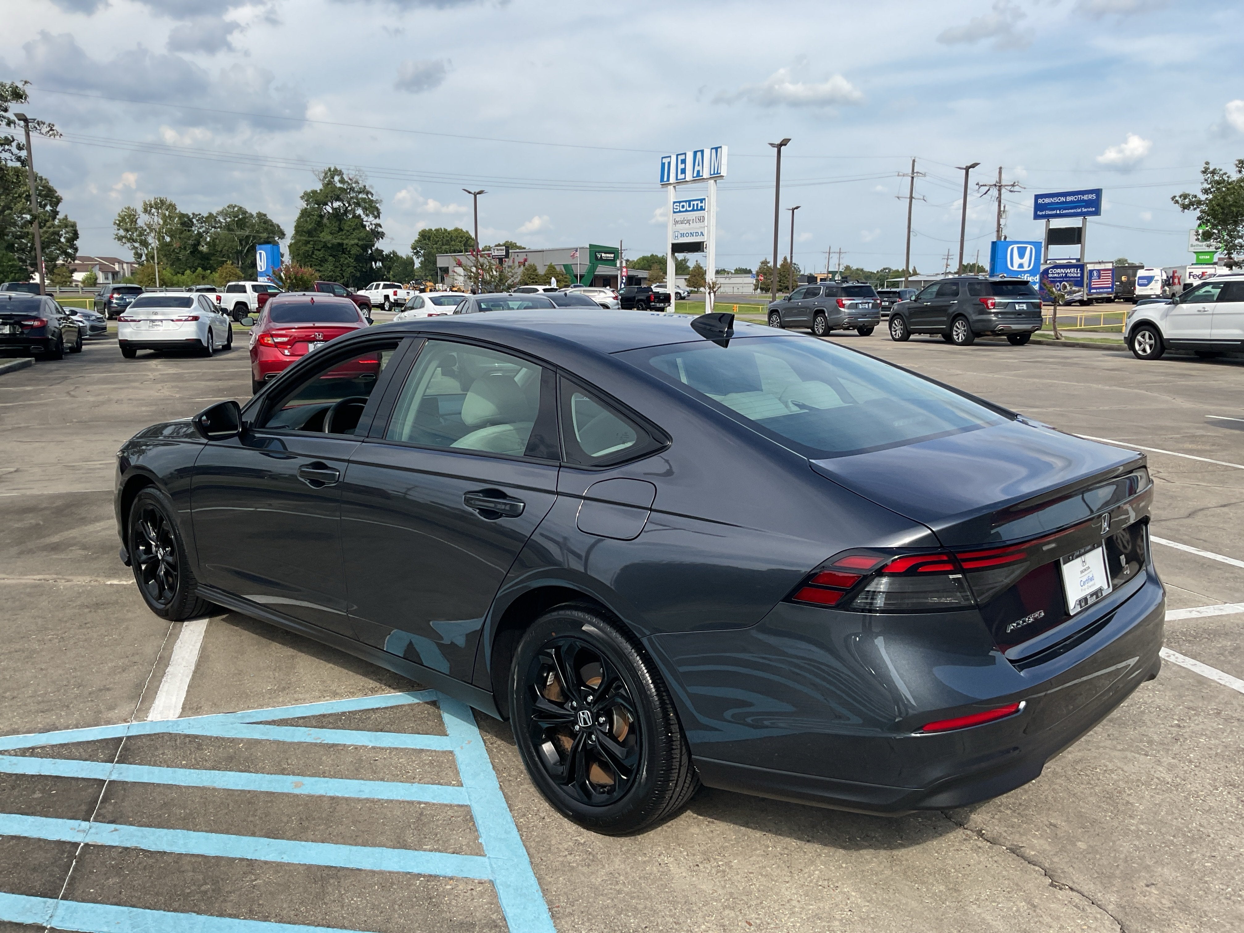 2025 Honda Accord Sedan SE