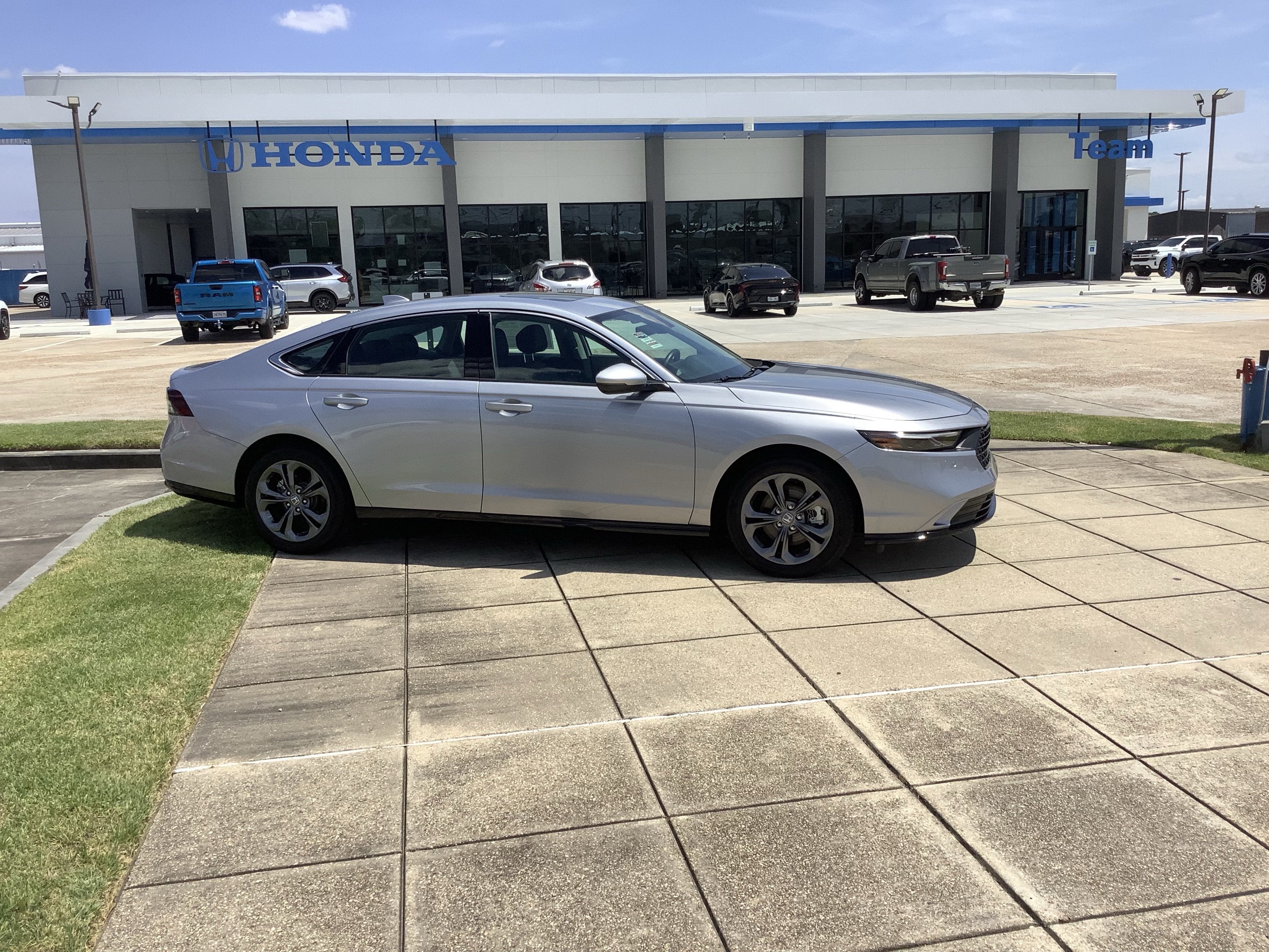 2025 Honda Accord Hybrid EX-L