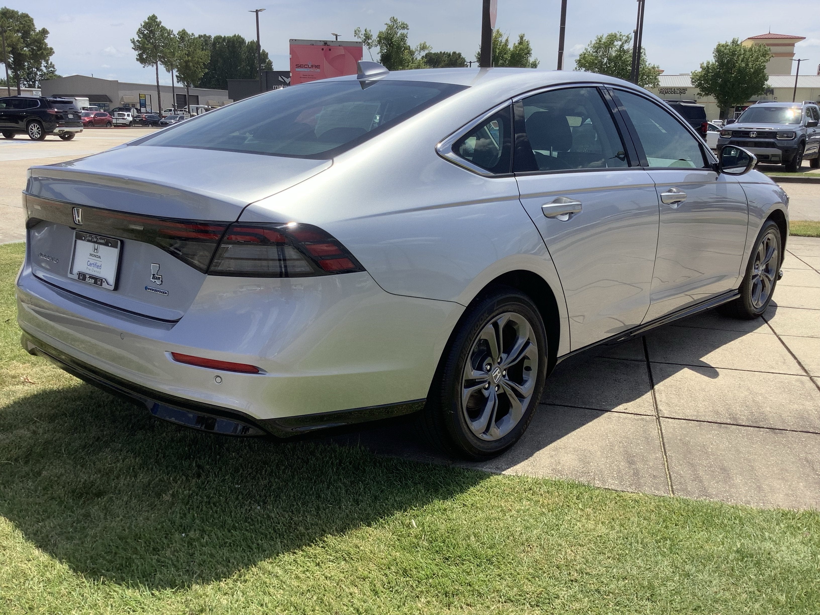 2025 Honda Accord Hybrid EX-L