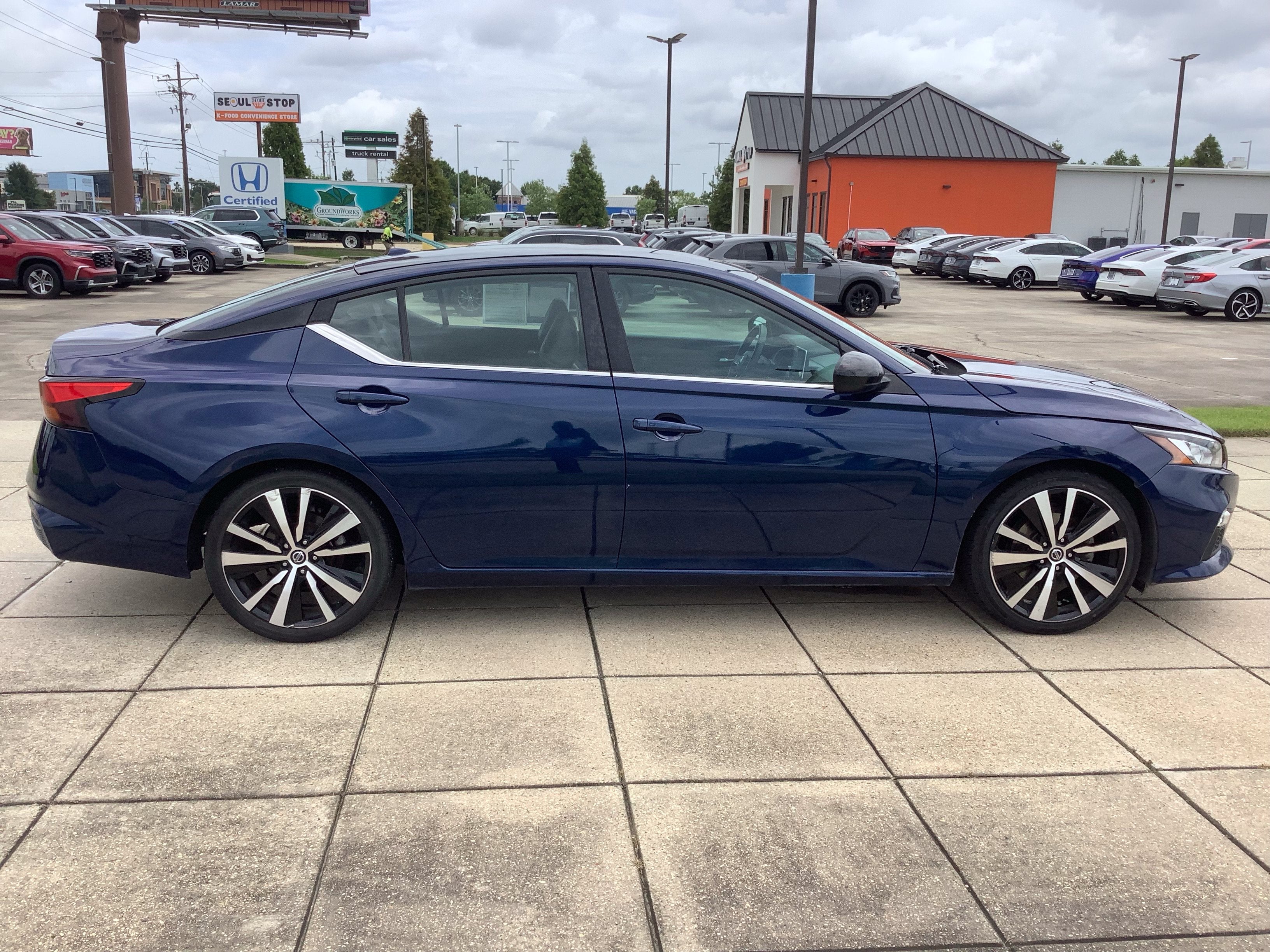 2021 Nissan Altima 2.5 SR