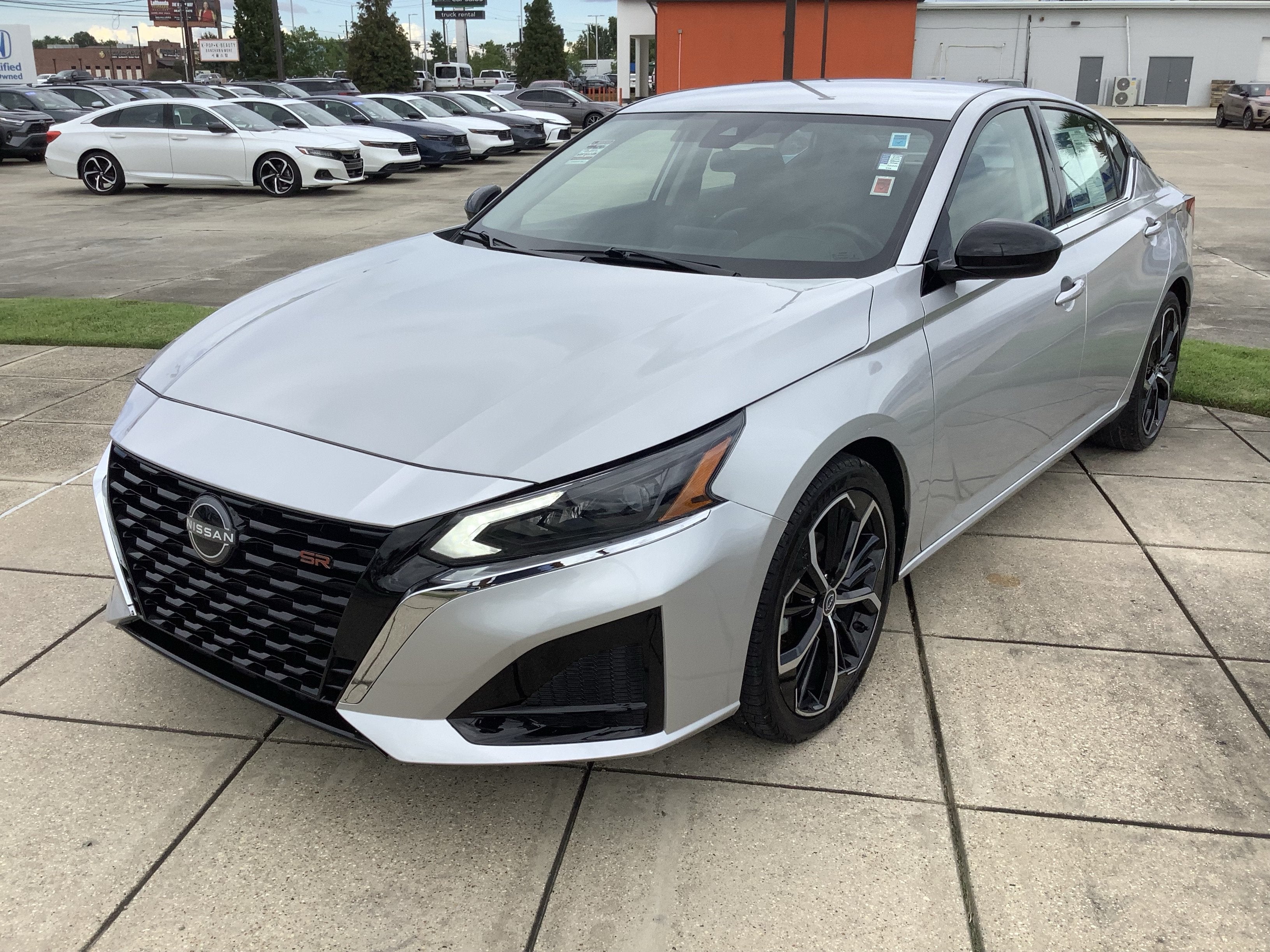 2024 Nissan Altima 2.5 SR