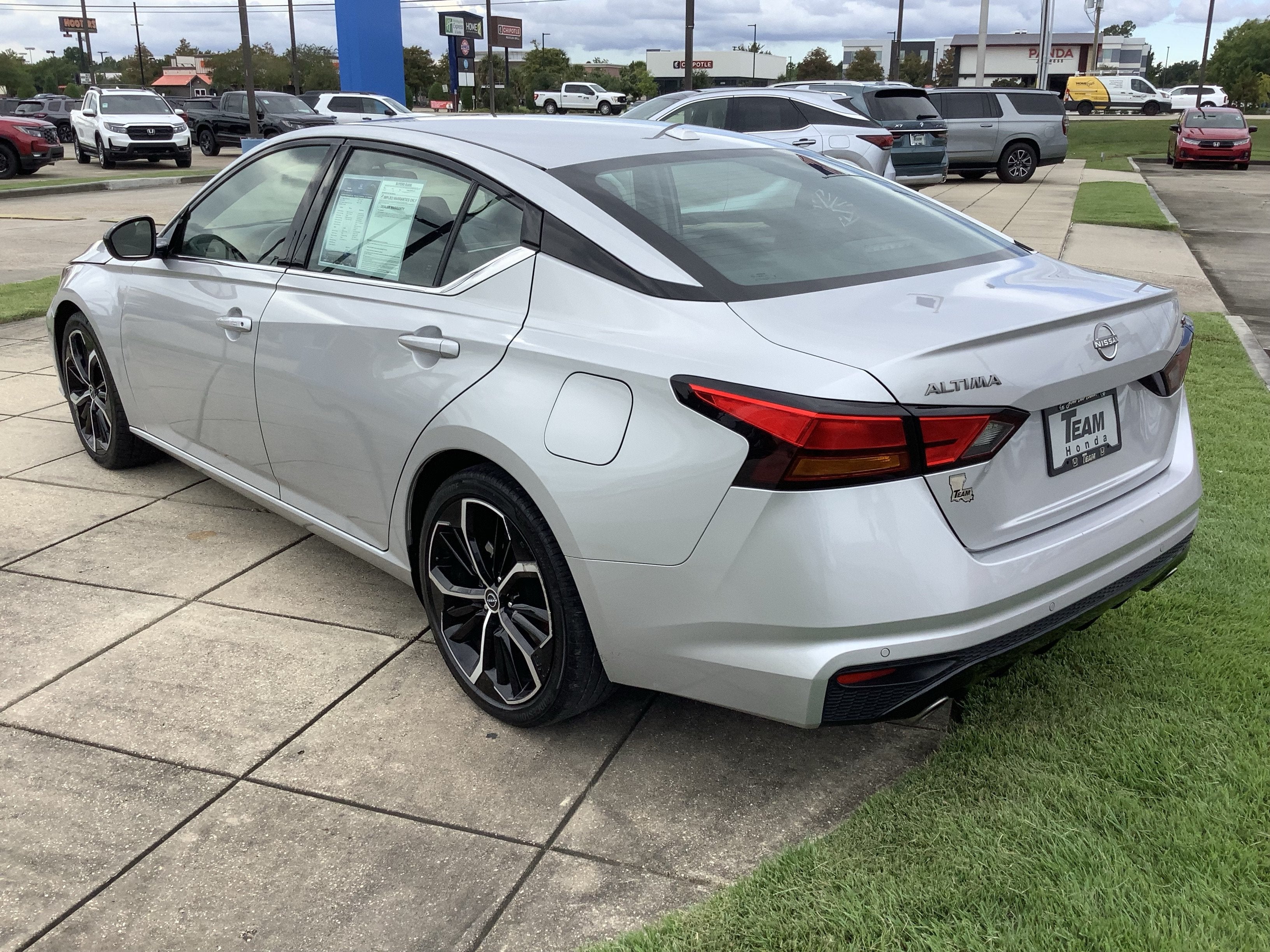 2024 Nissan Altima 2.5 SR