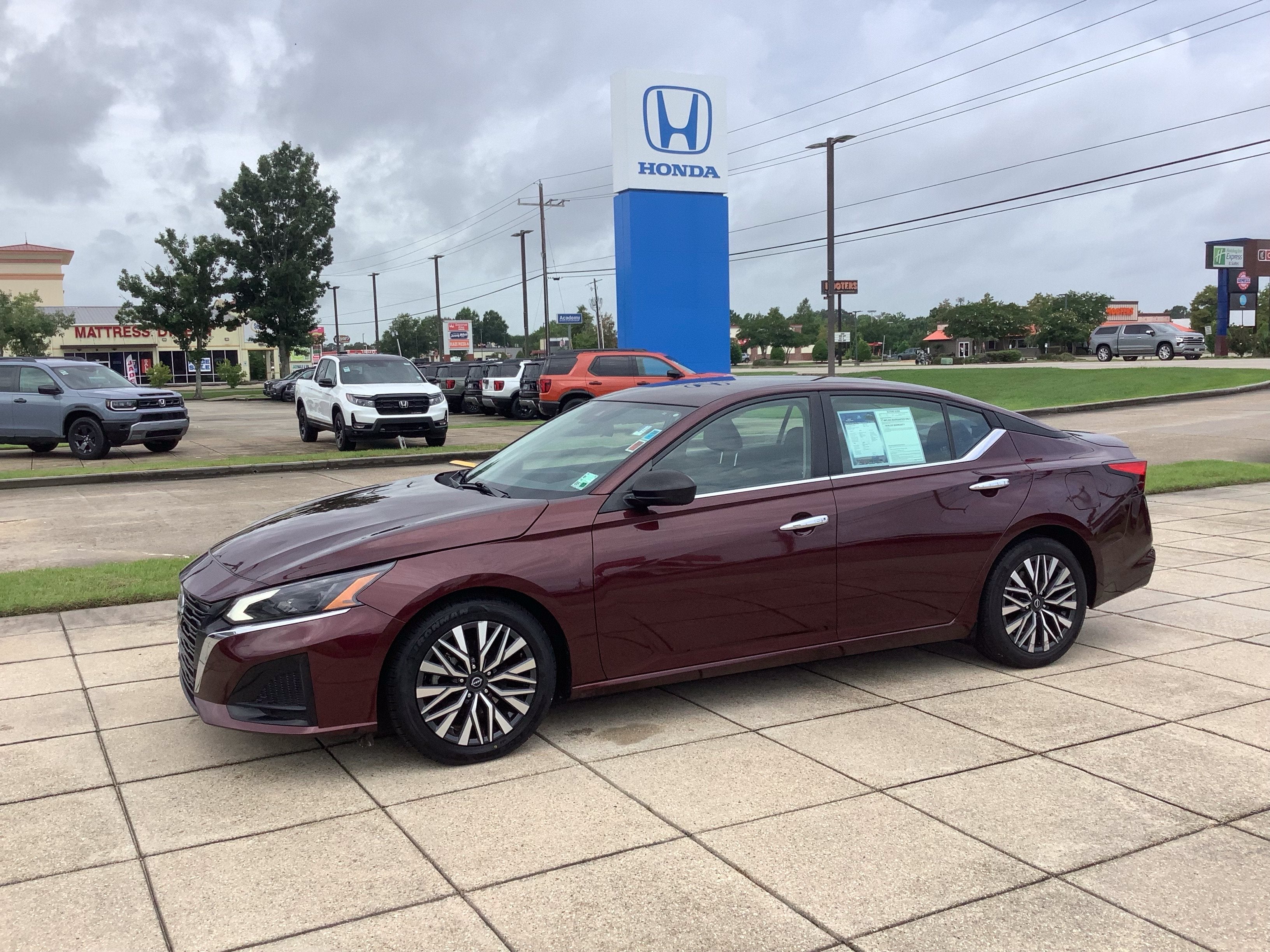 2024 Nissan Altima 2.5 SV
