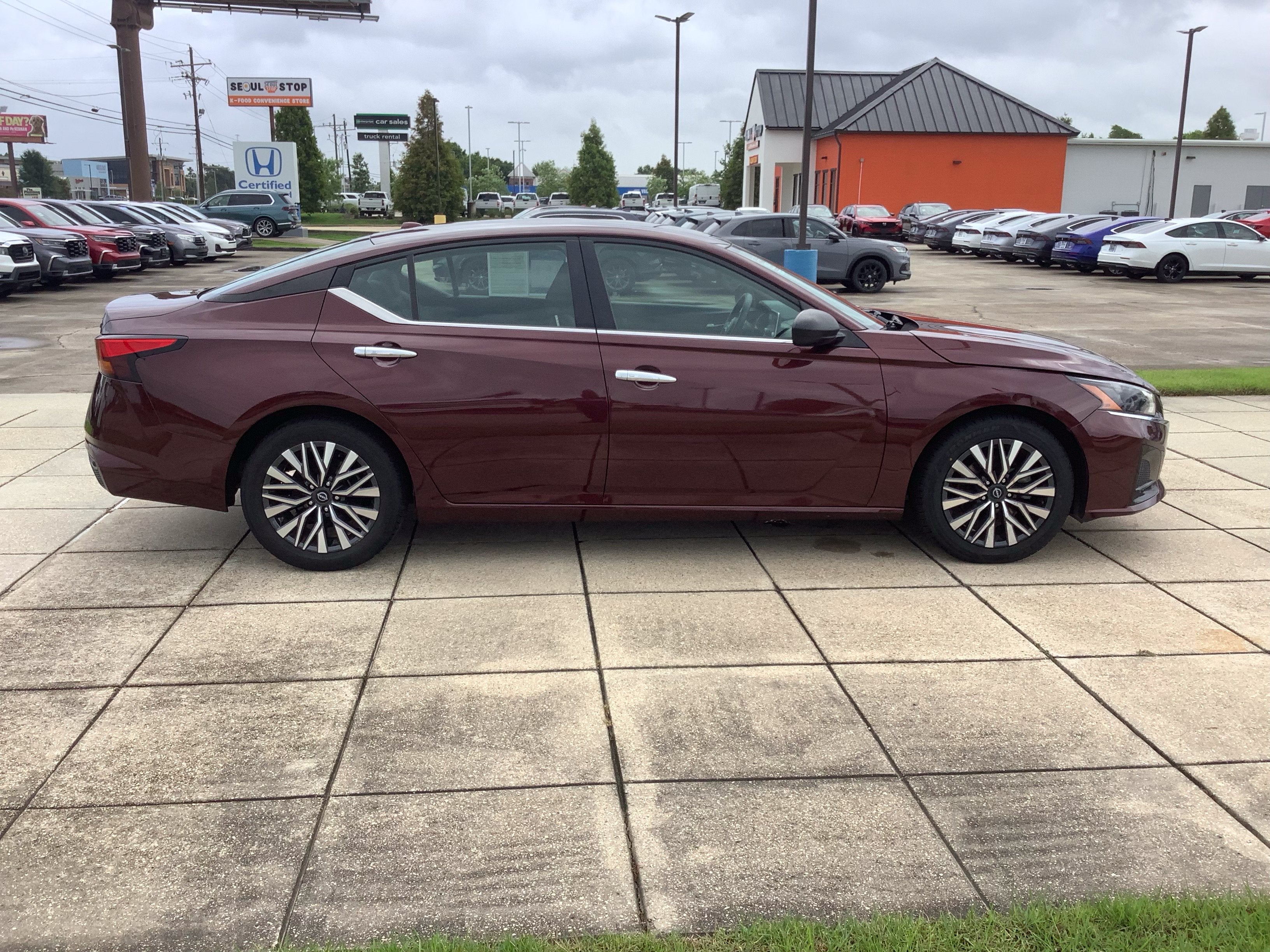 2024 Nissan Altima 2.5 SV