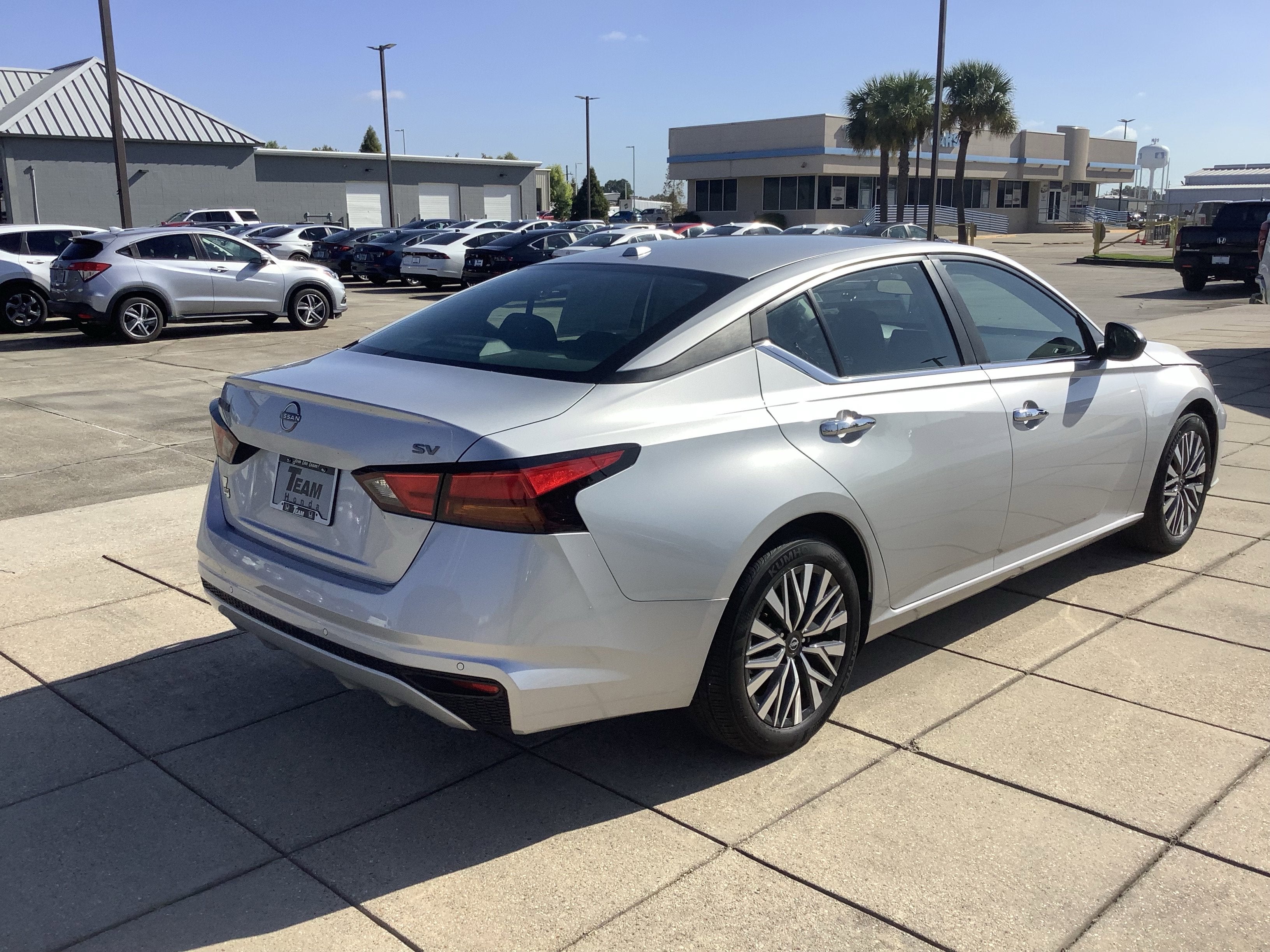 2024 Nissan Altima 2.5 SV