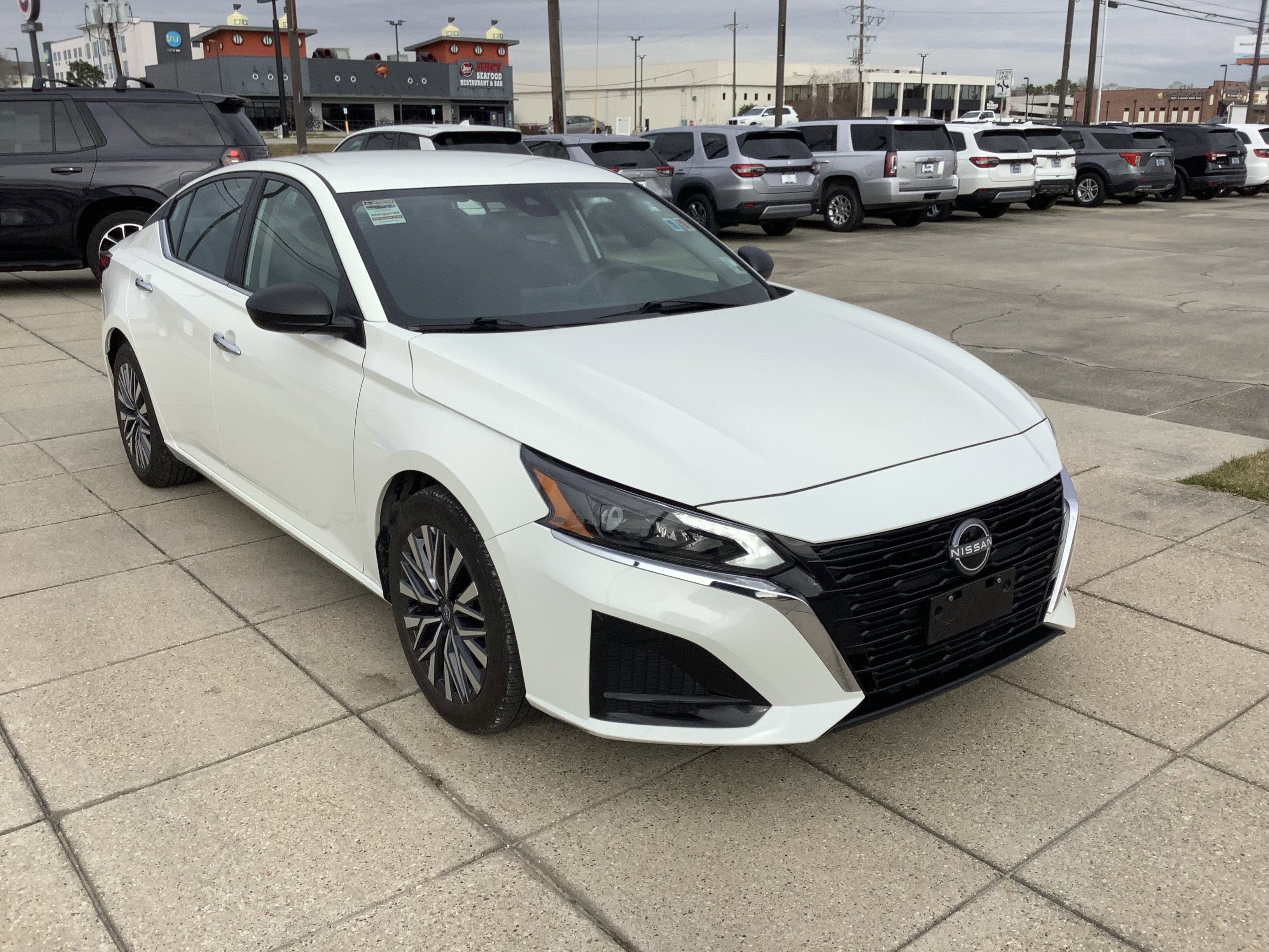 2025 Nissan Altima SV