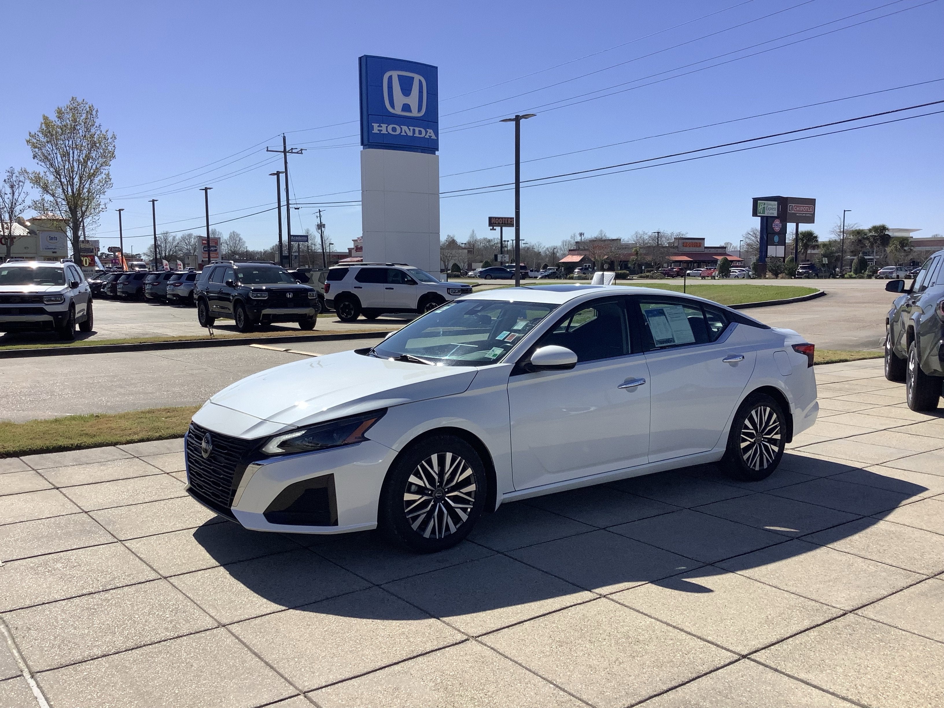 2024 Nissan Altima 2.5 SV