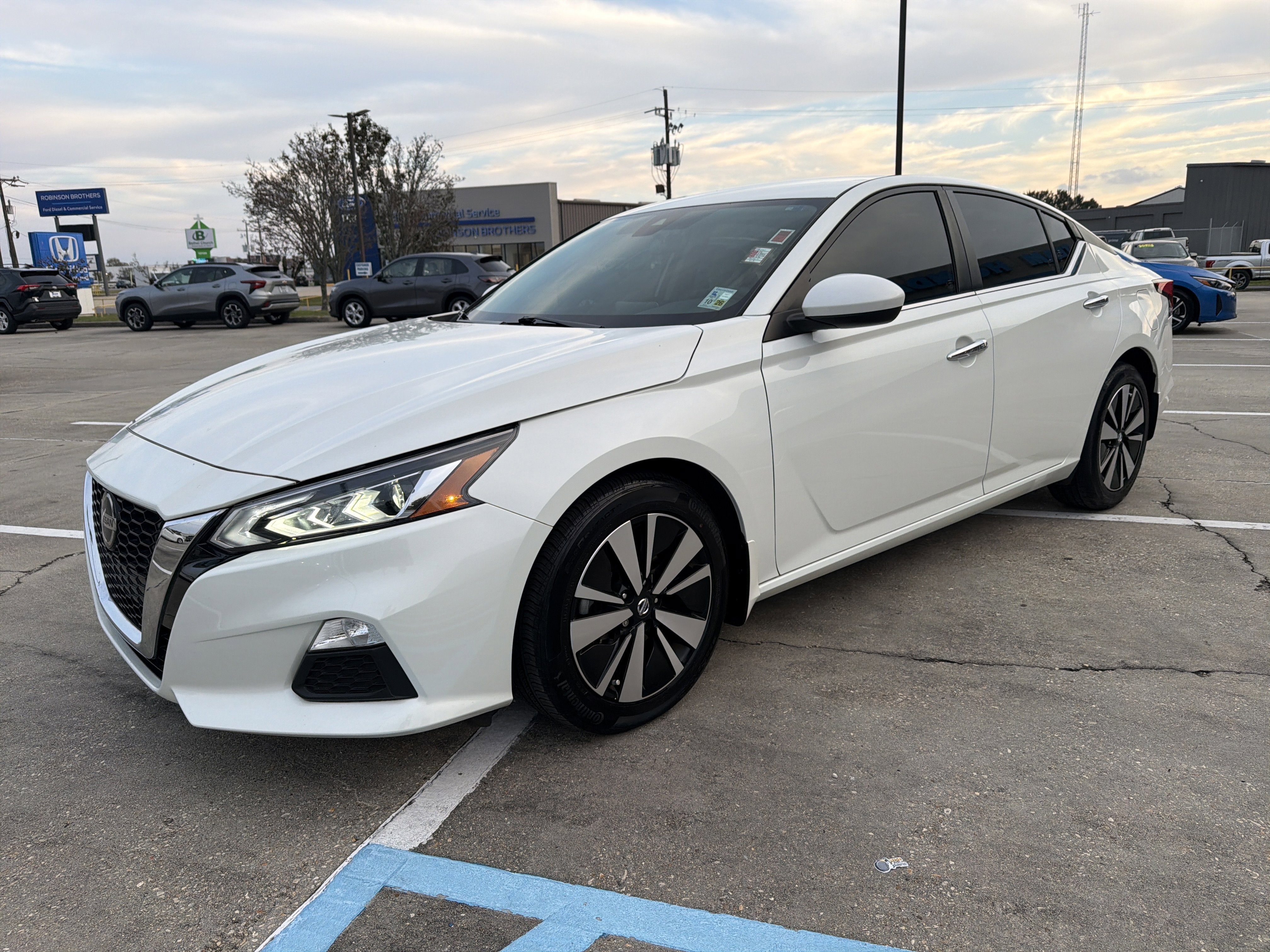 2022 Nissan Altima 2.5 SV