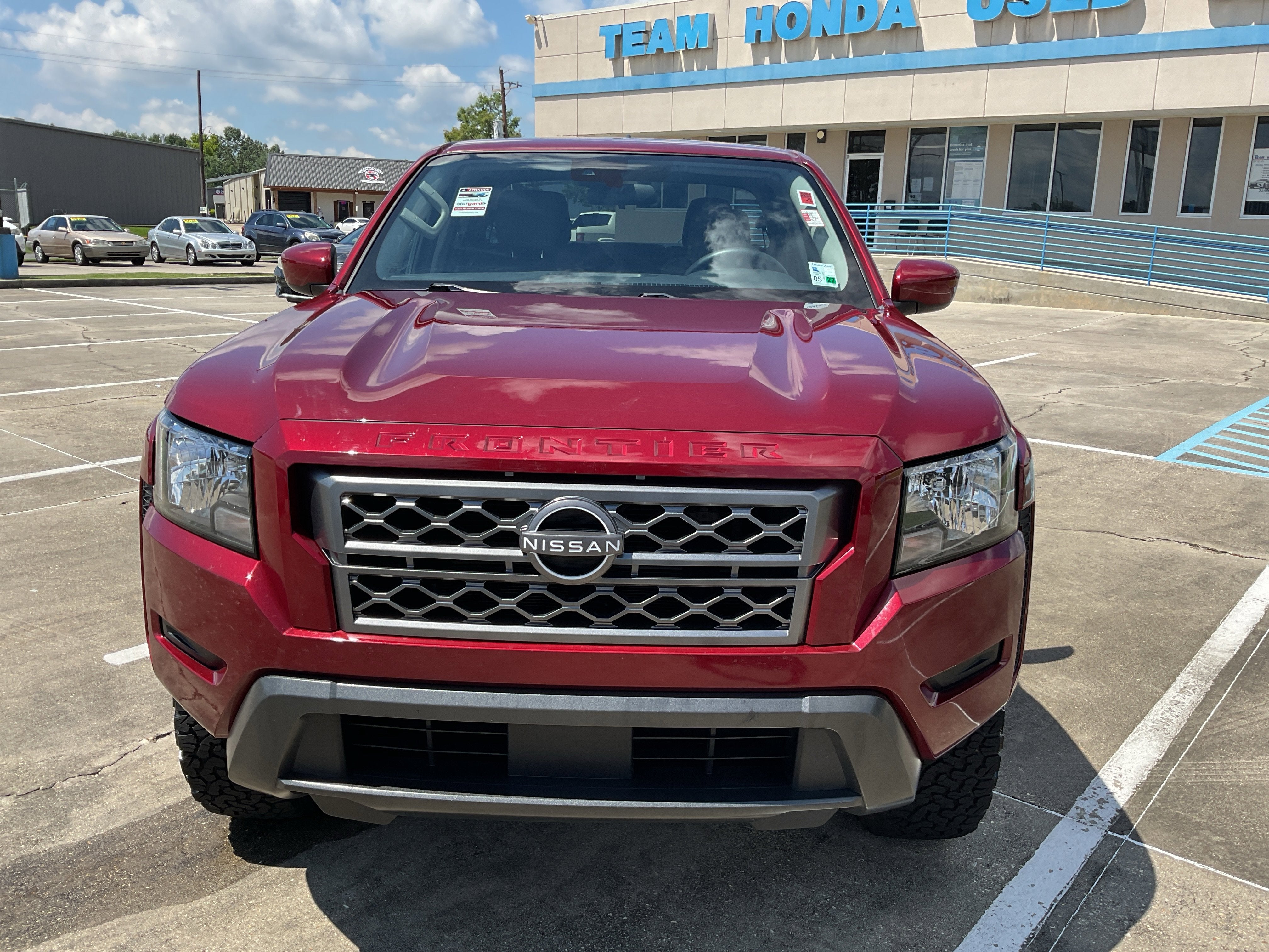 2022 Nissan Frontier SV