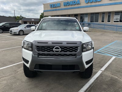 2025 Nissan Frontier SV