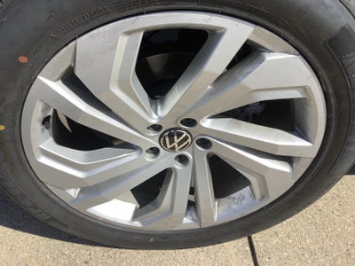 2023 Volkswagen Atlas 2.0T SE w/Technology