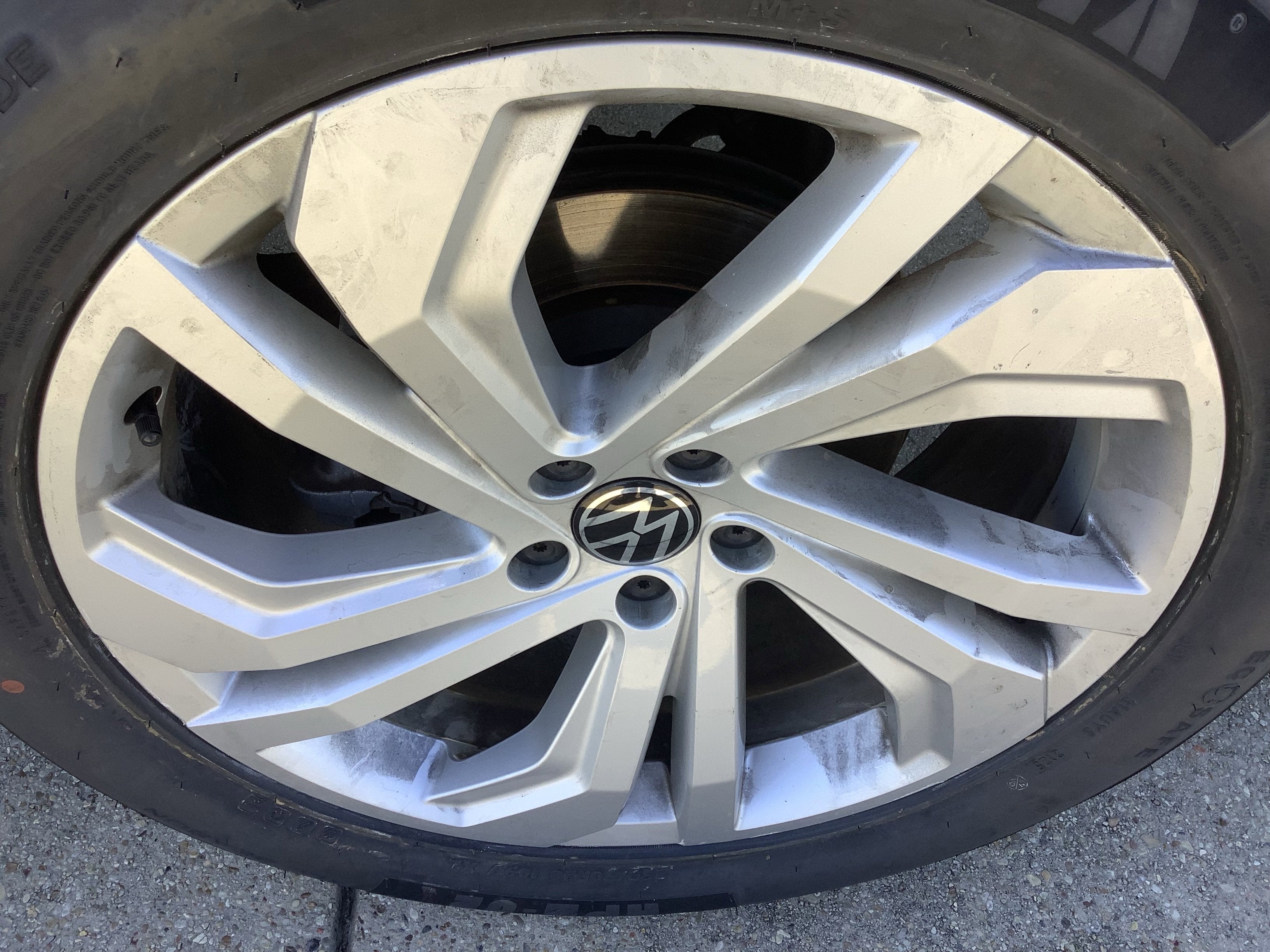 2023 Volkswagen Atlas 2.0T SE w/Technology