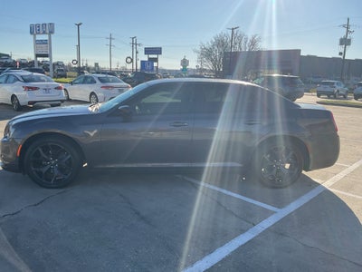 2021 Chrysler 300 Touring