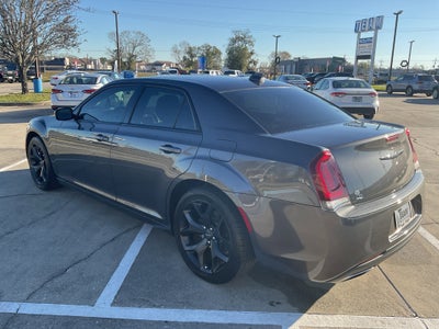 2021 Chrysler 300 Touring