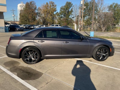 2021 Chrysler 300 Touring