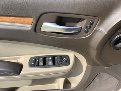 2012 Chrysler 300 300C Luxury Series