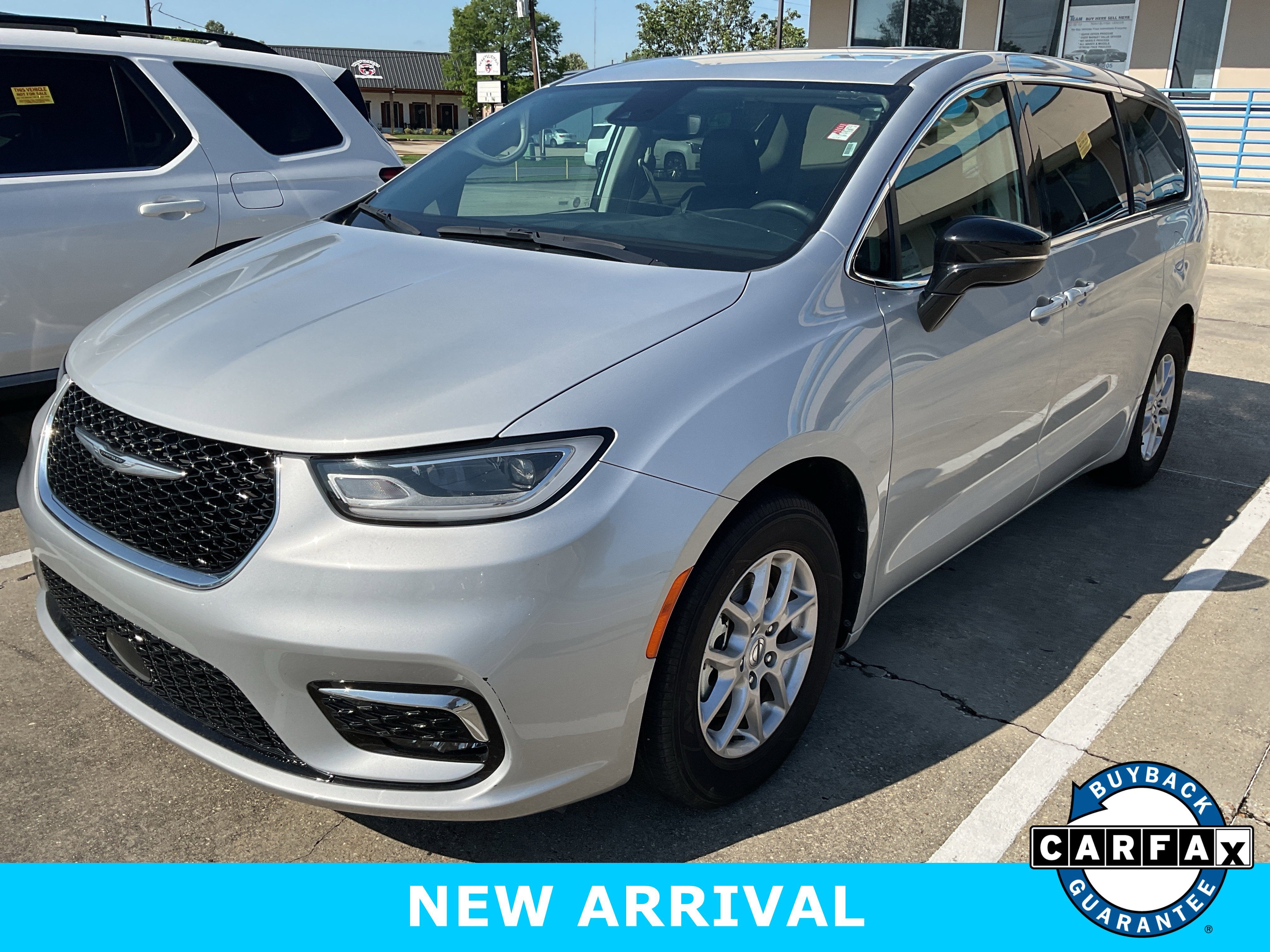 2024 Chrysler Pacifica Touring L