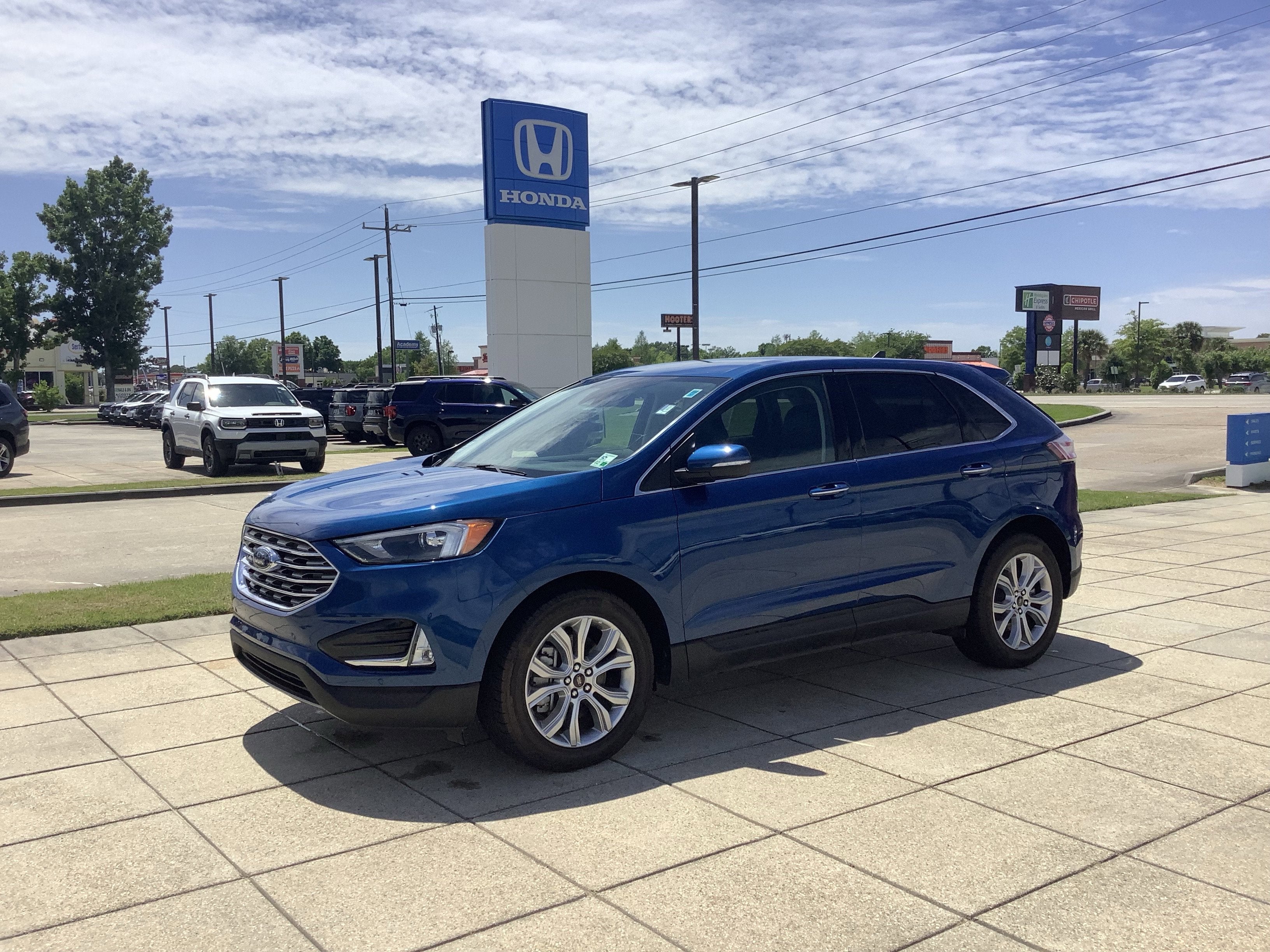 2024 Ford Edge Titanium