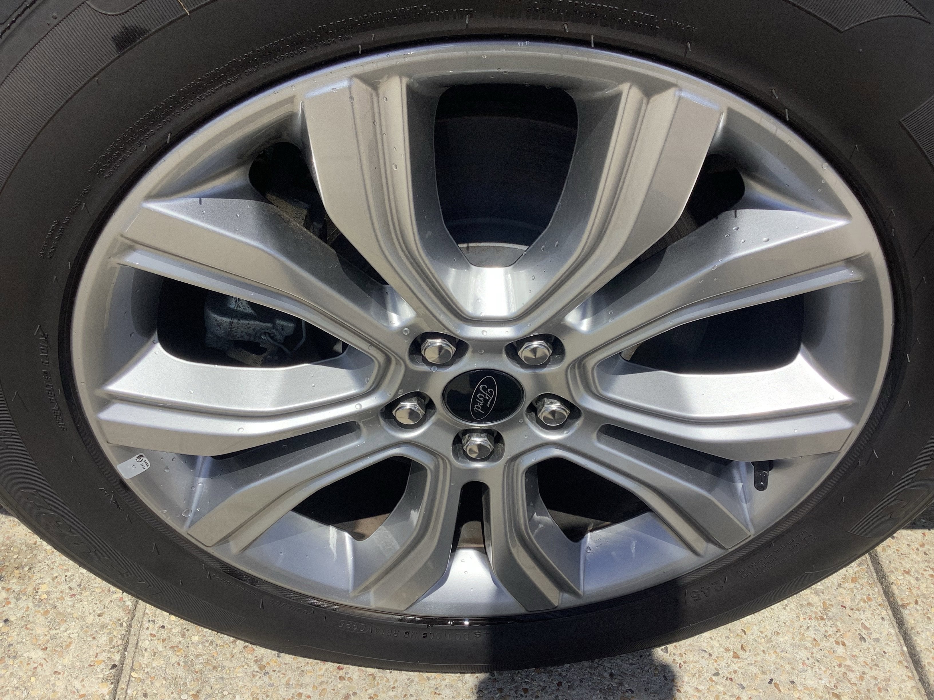 2024 Ford Edge Titanium