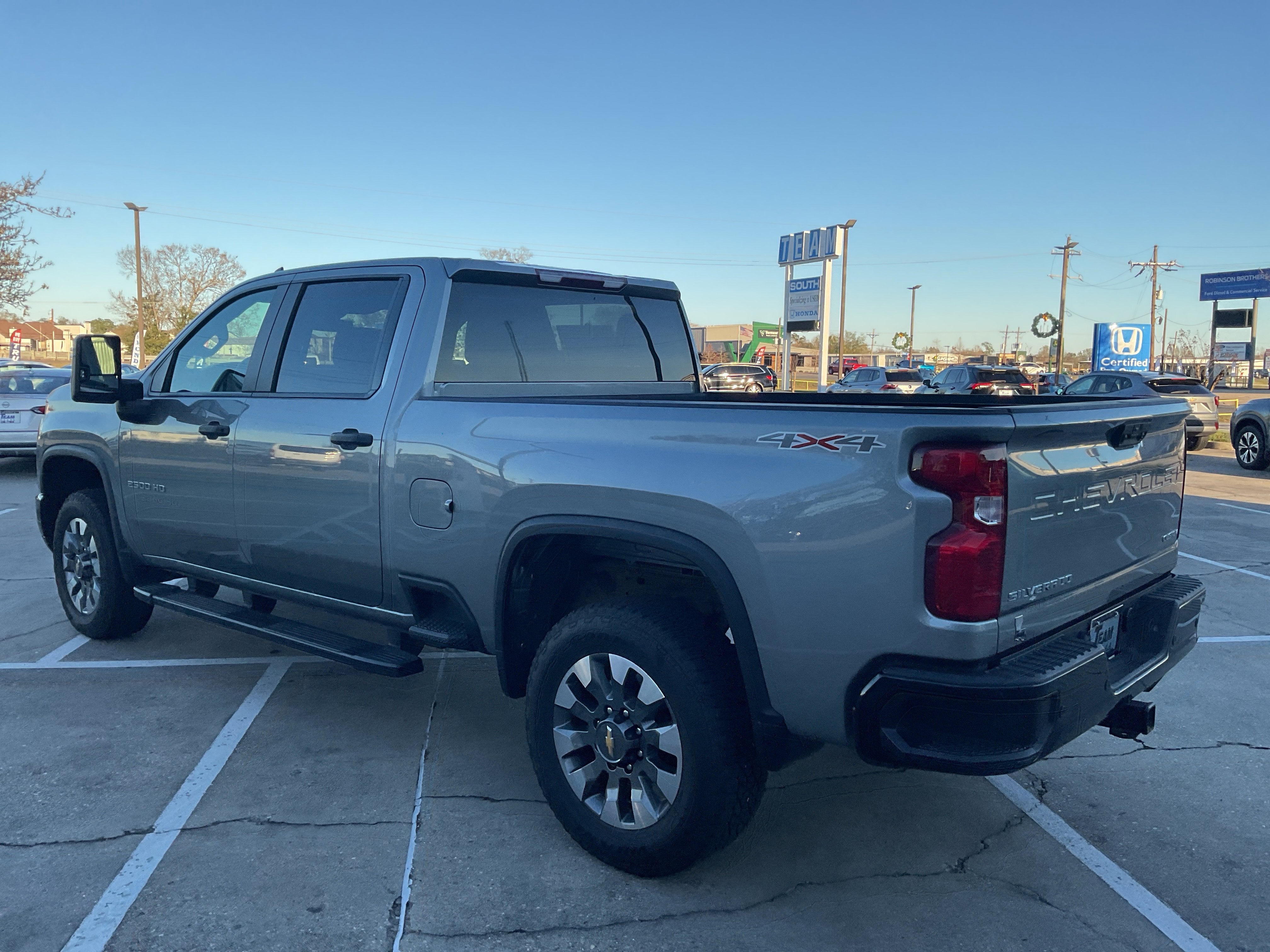 2024 Chevrolet Silverado 2500HD Custom
