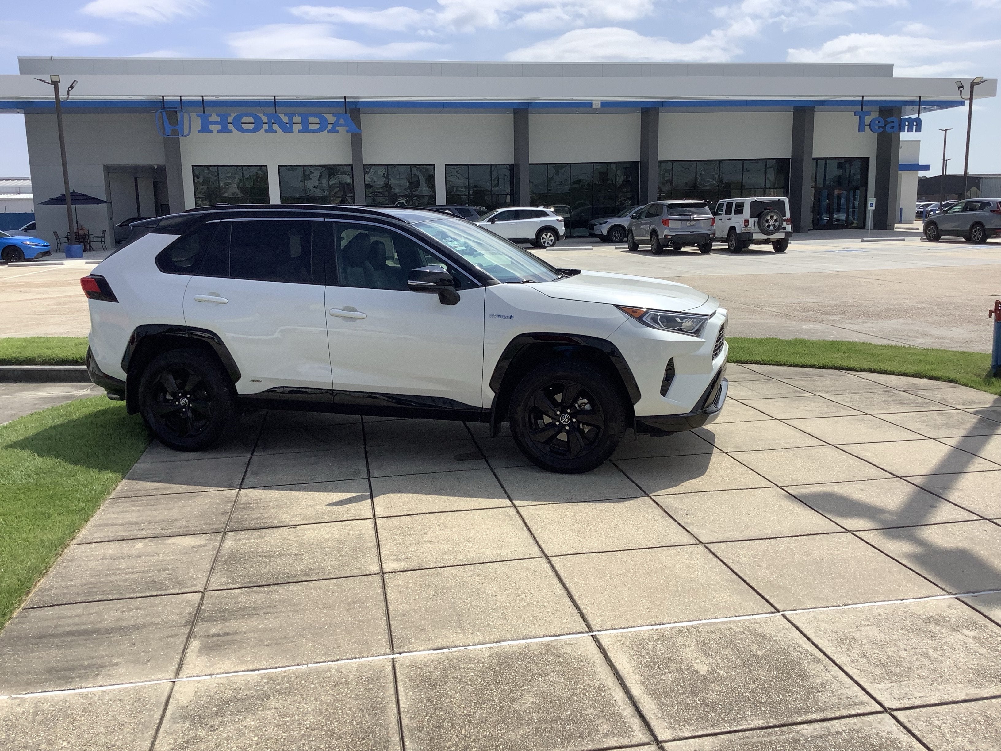 2020 Toyota RAV4 Hybrid XSE