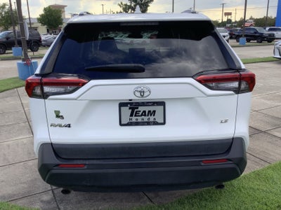 2021 Toyota RAV4 LE