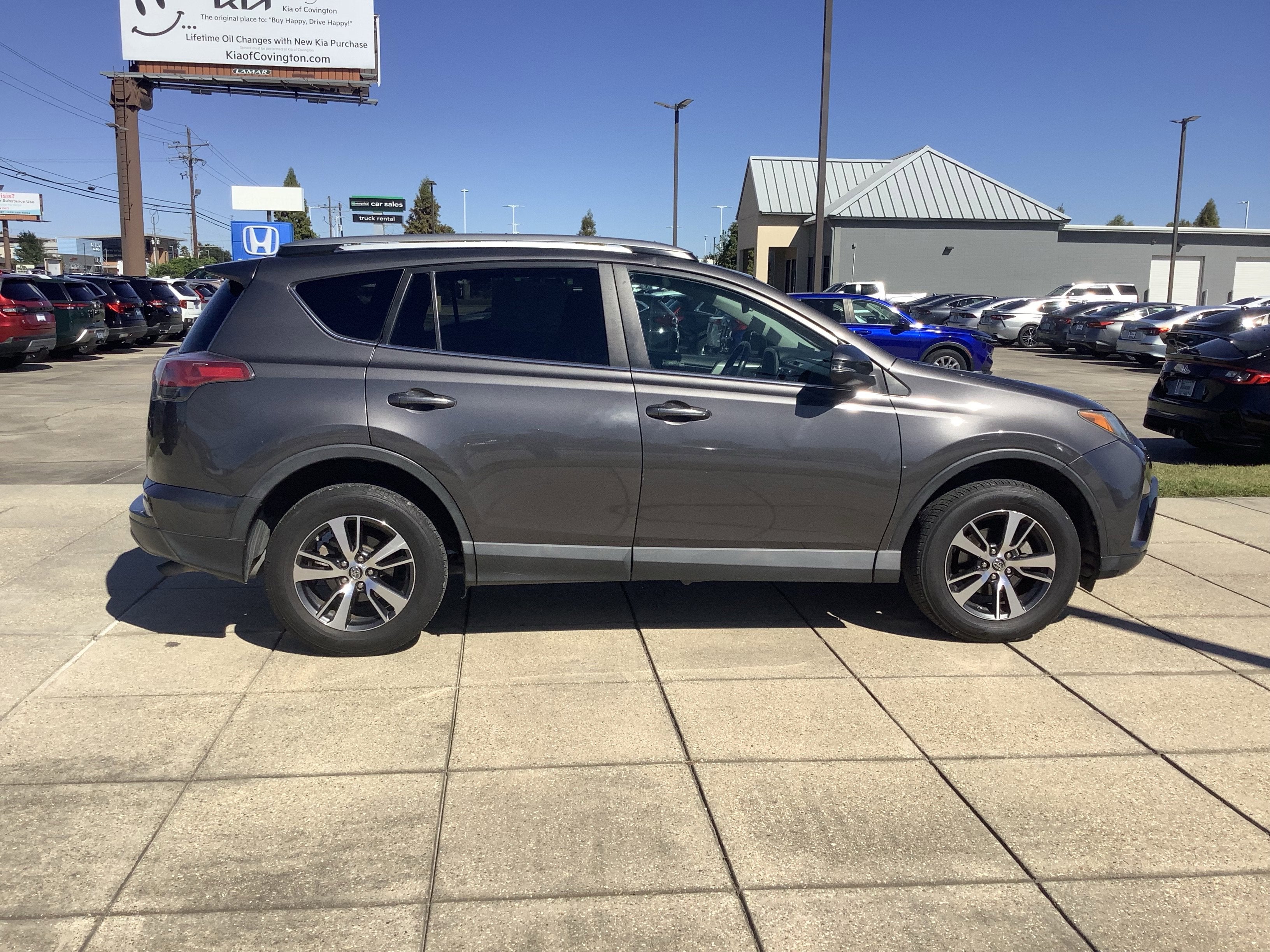 2017 Toyota RAV4 XLE