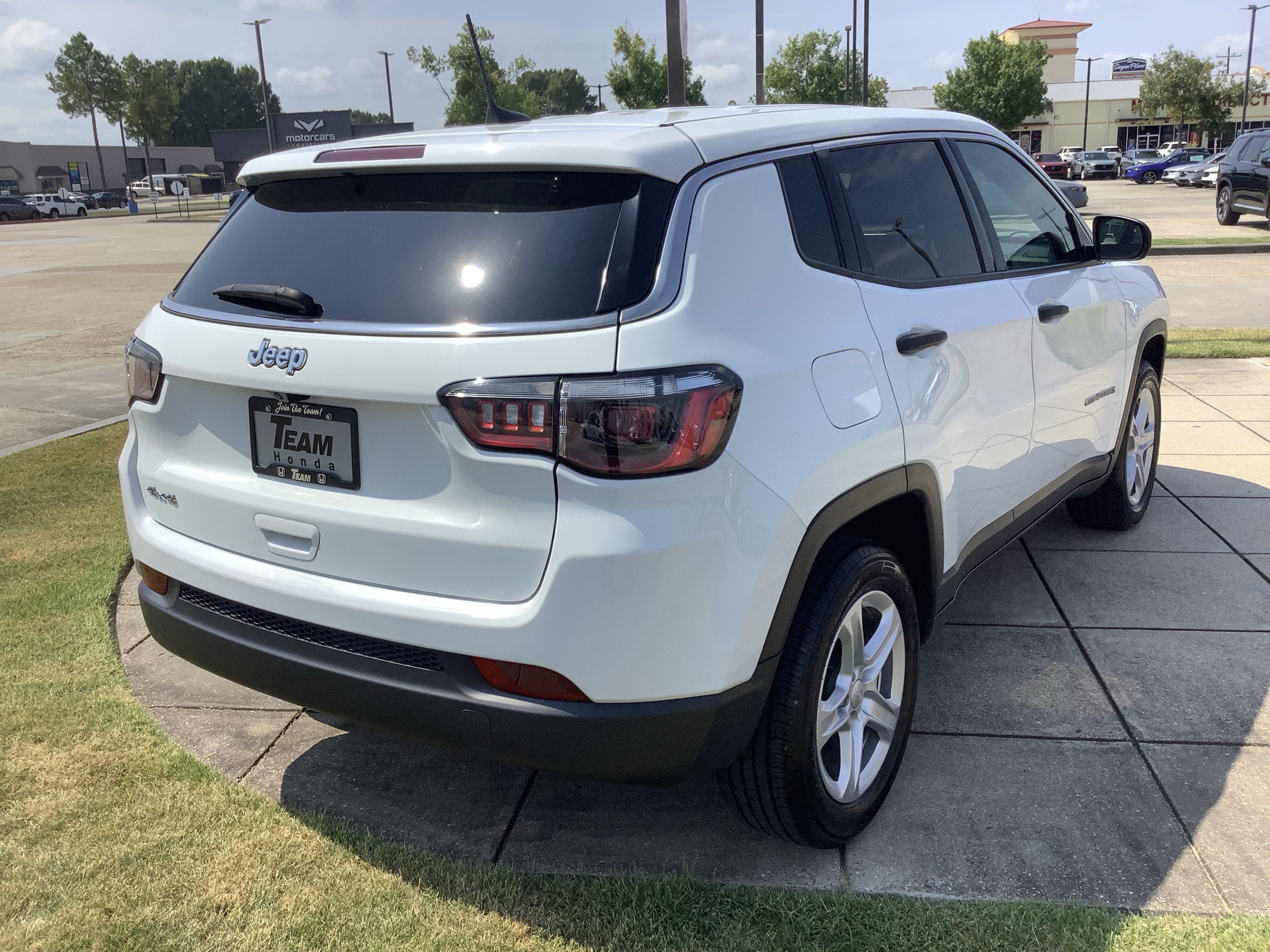 2023 Jeep Compass Sport