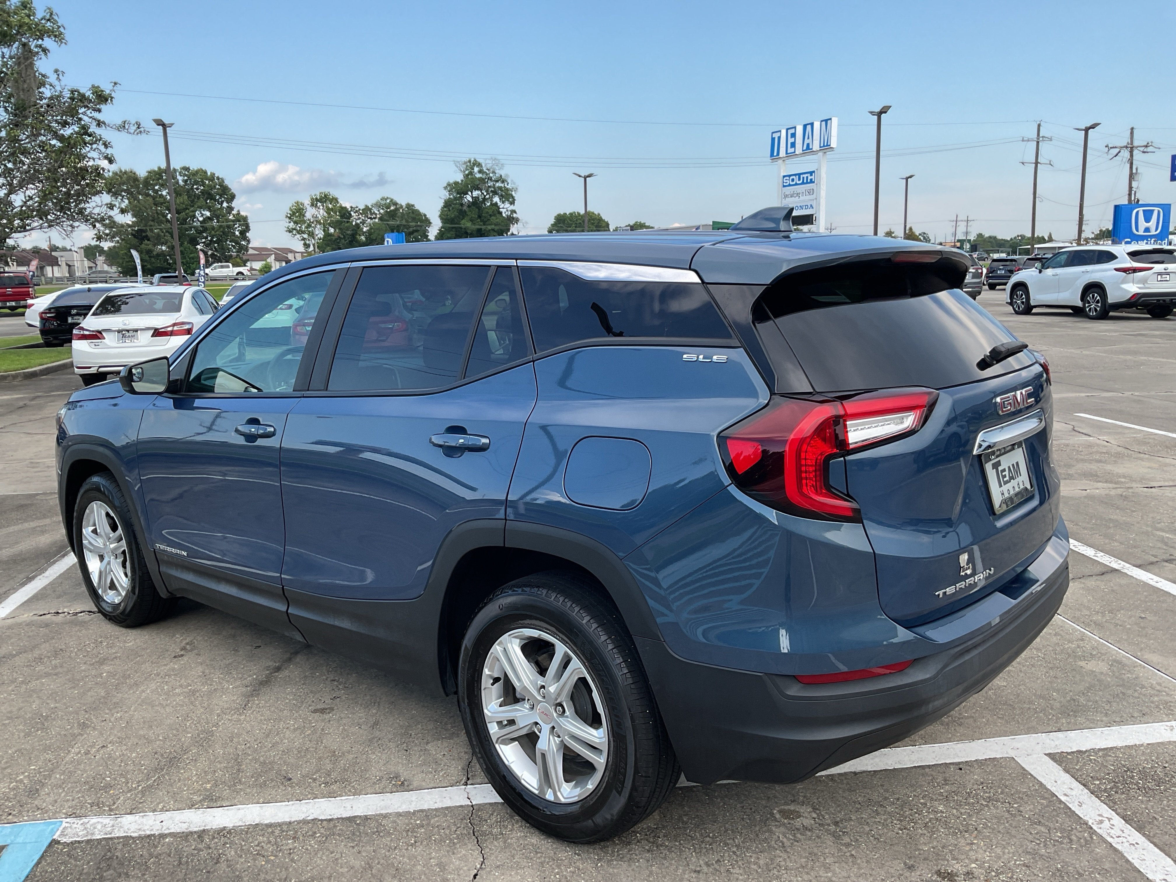 2024 GMC Terrain SLE