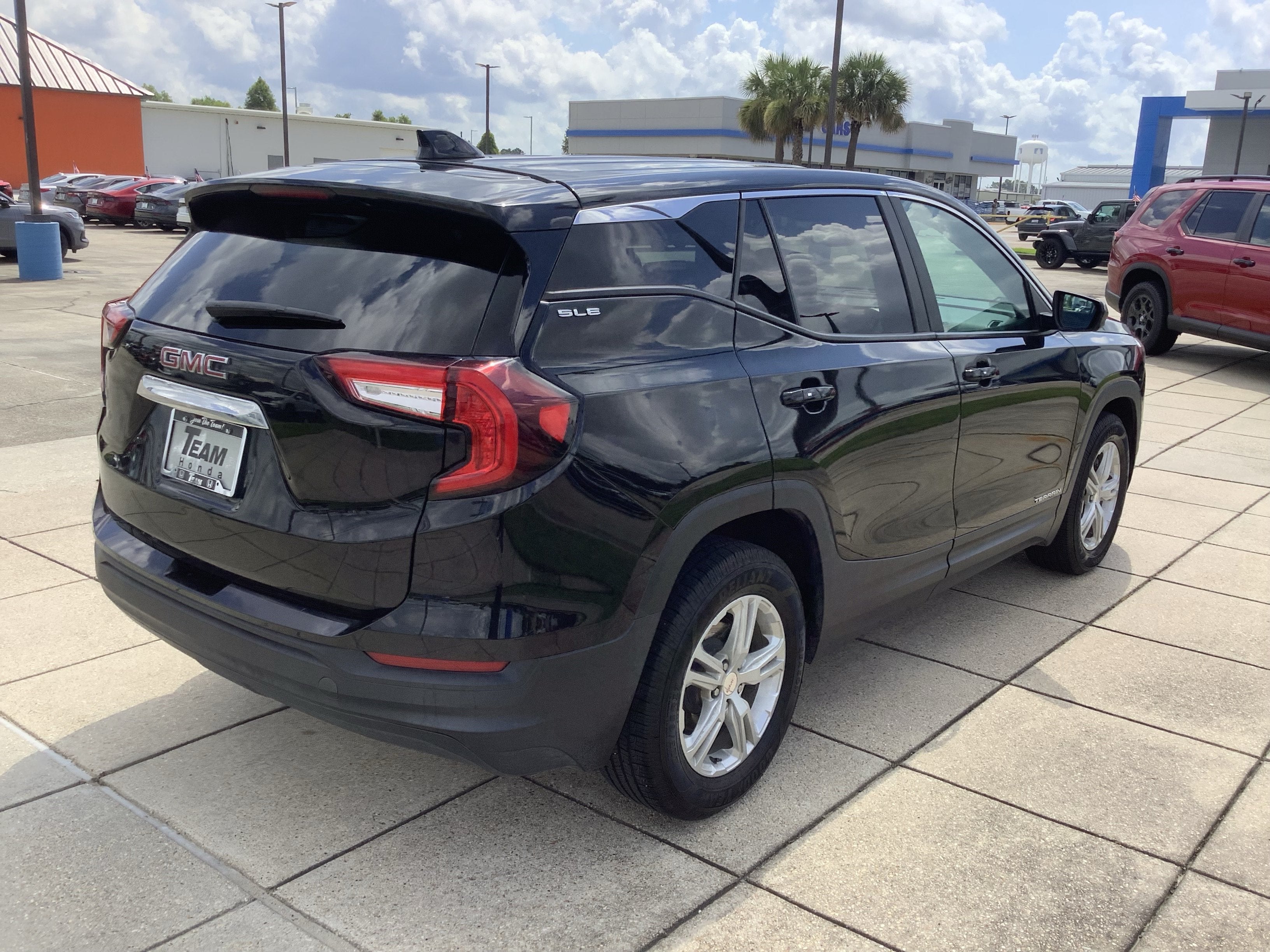 2022 GMC Terrain SLE