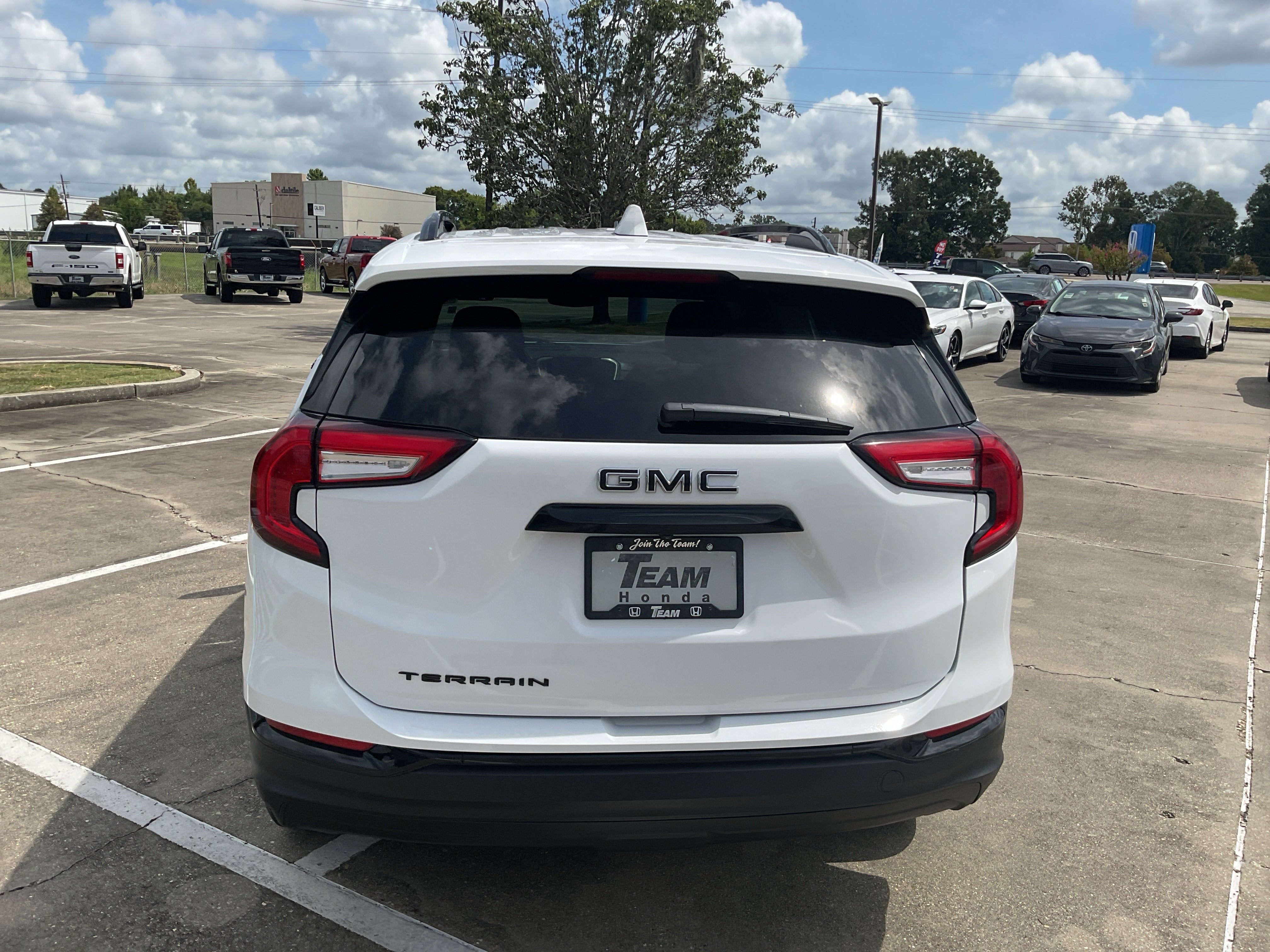 2022 GMC Terrain SLE