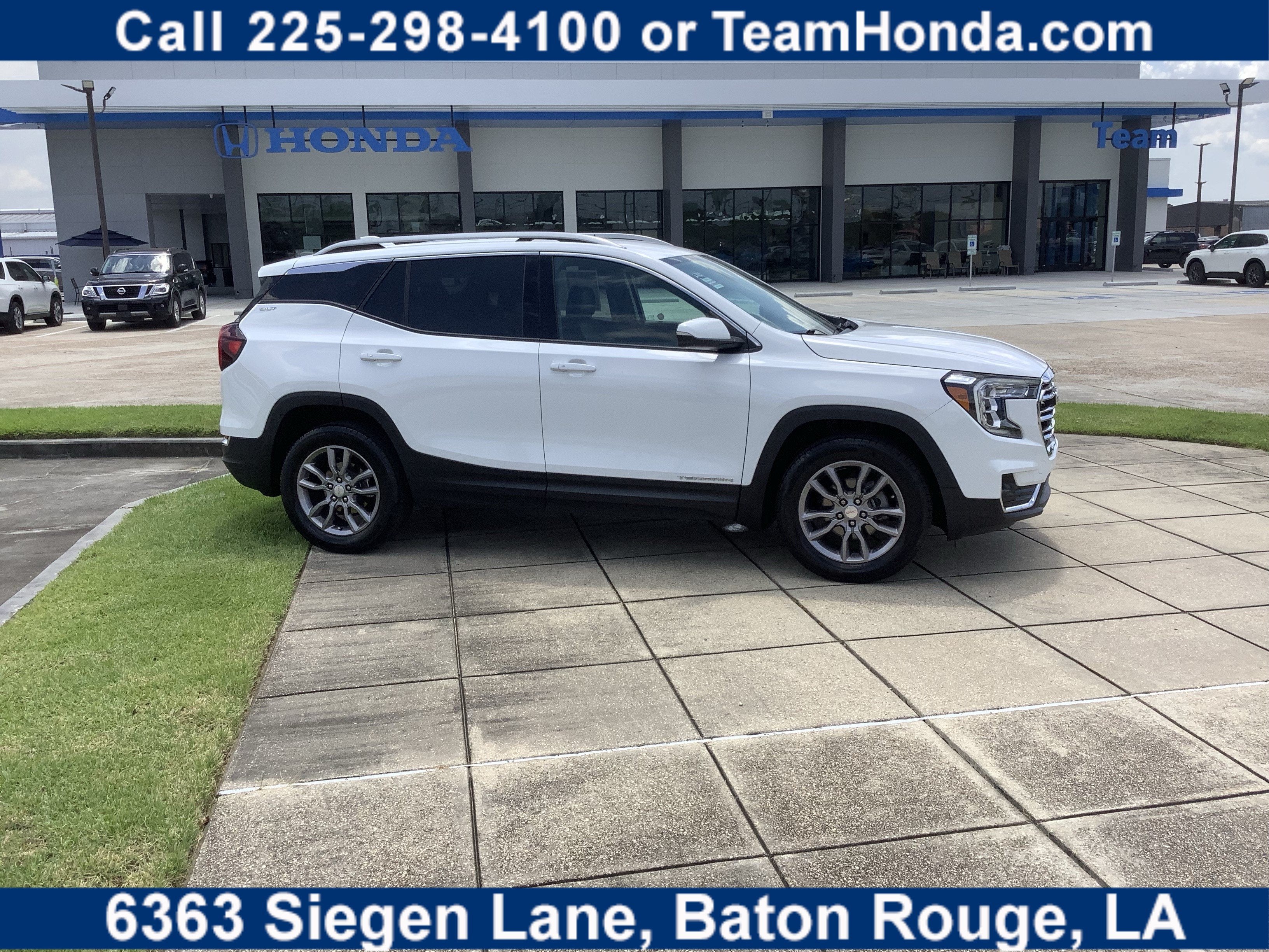 2024 GMC Terrain SLT