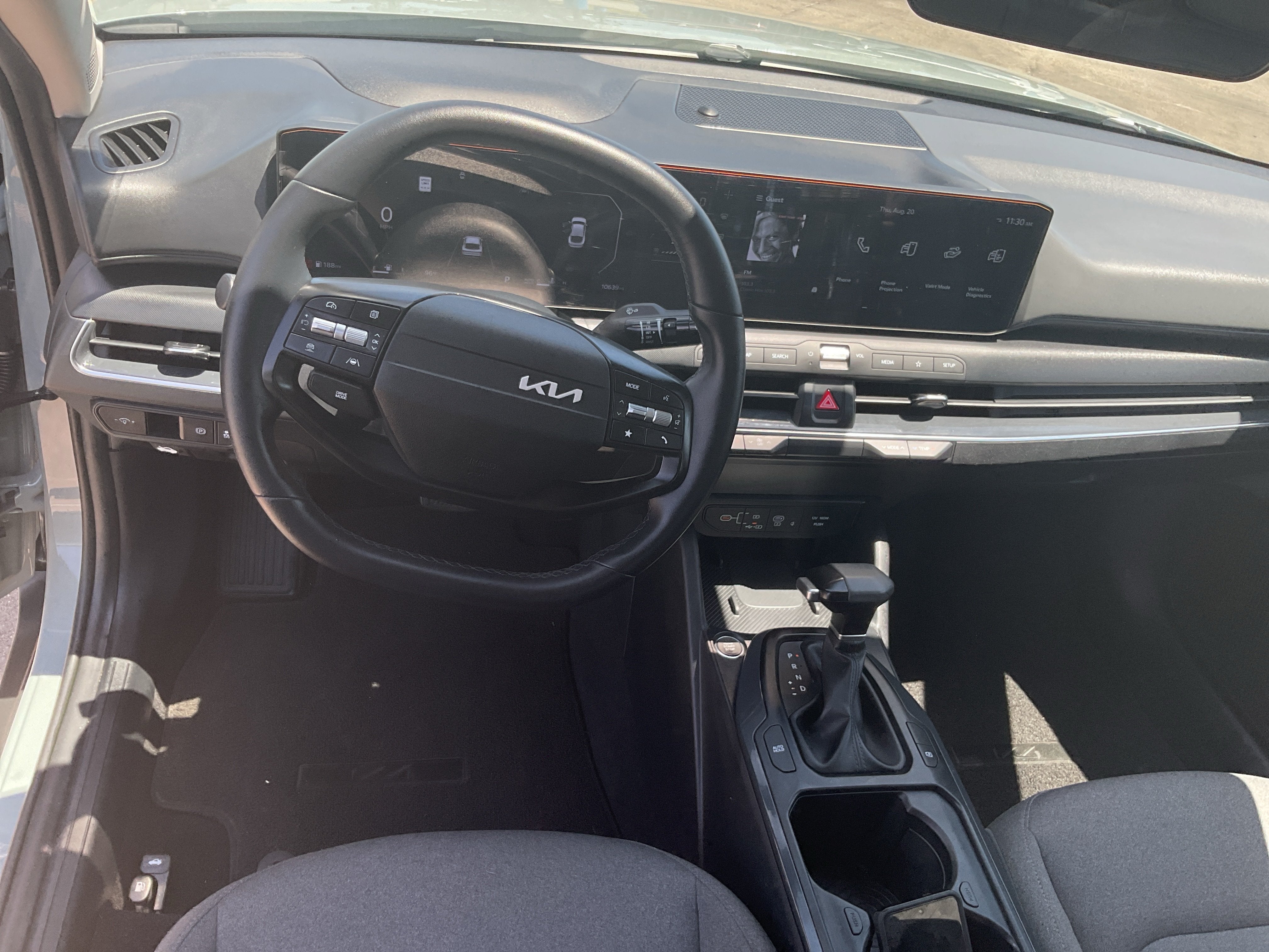 2025 Kia K4 EX