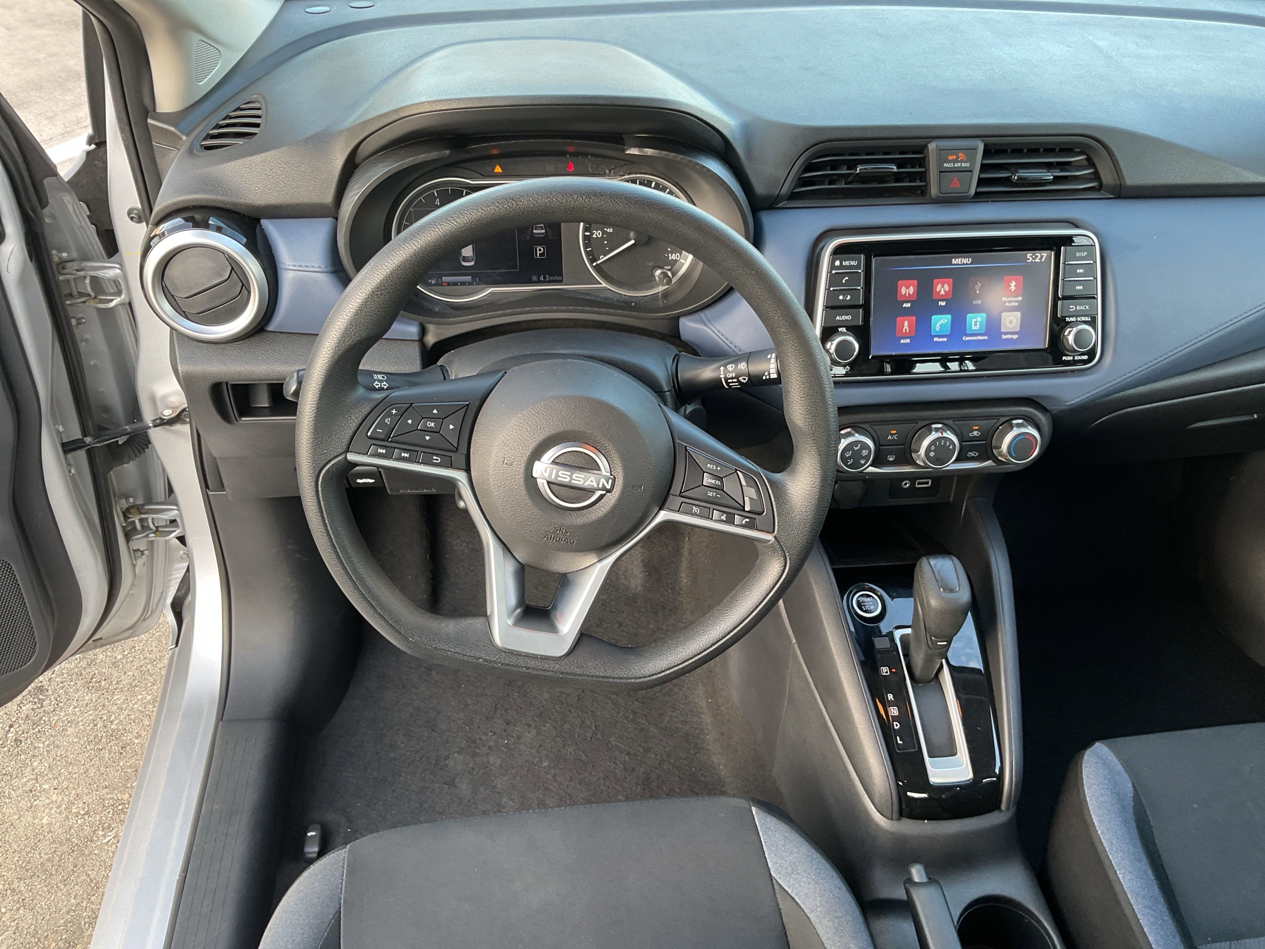 2023 Nissan Versa SV