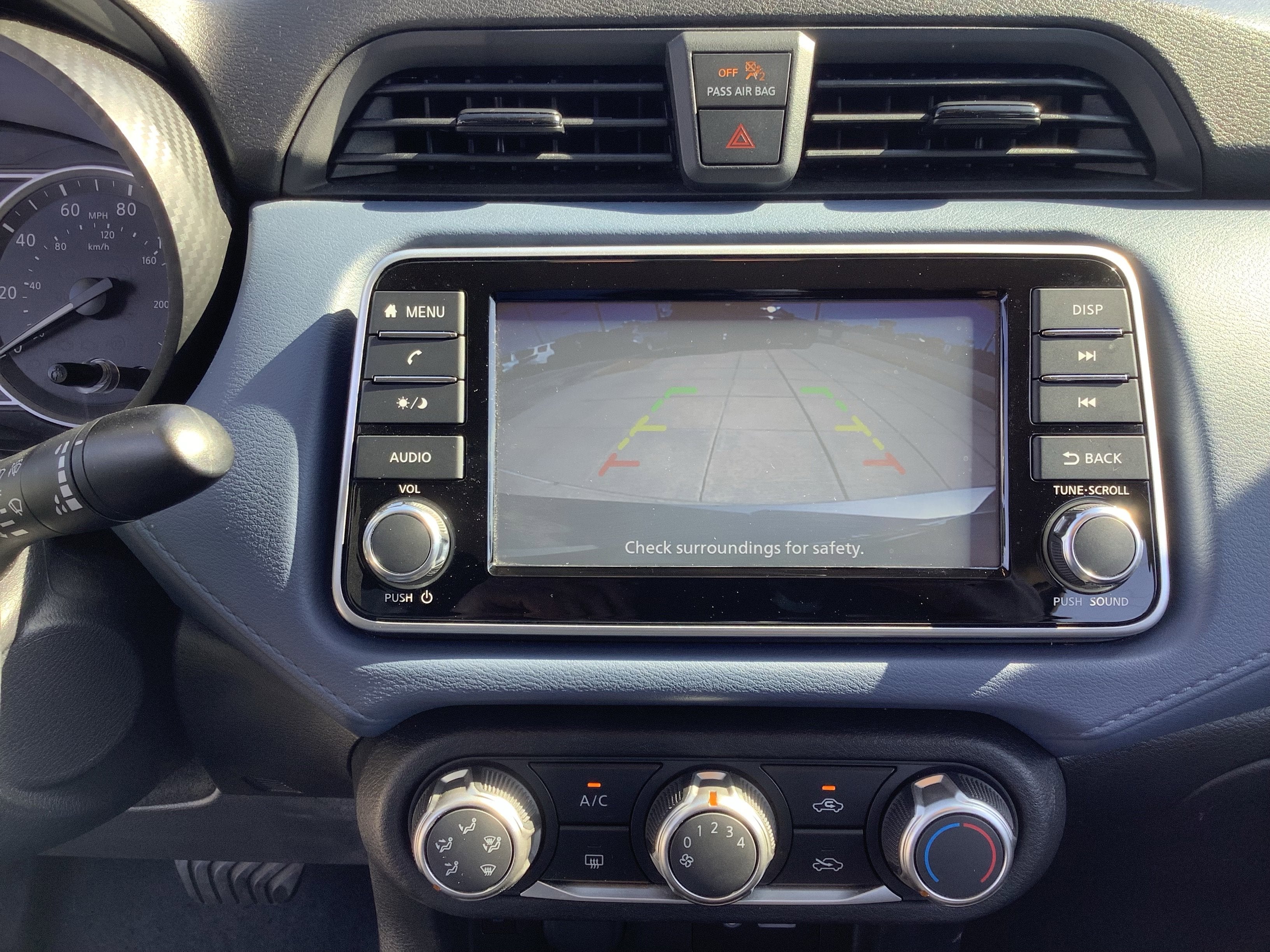 2023 Nissan Versa SV