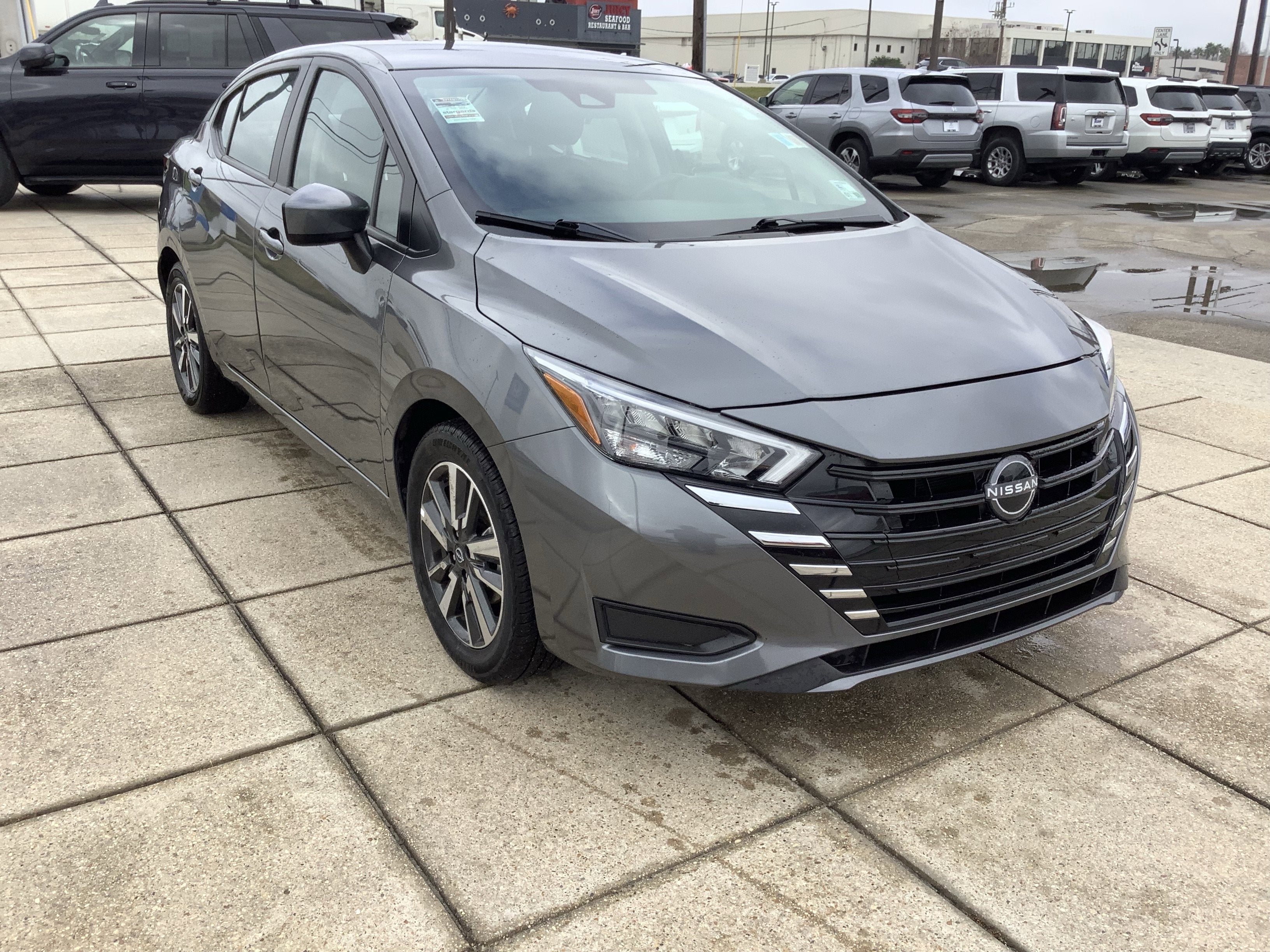 2025 Nissan Versa SV