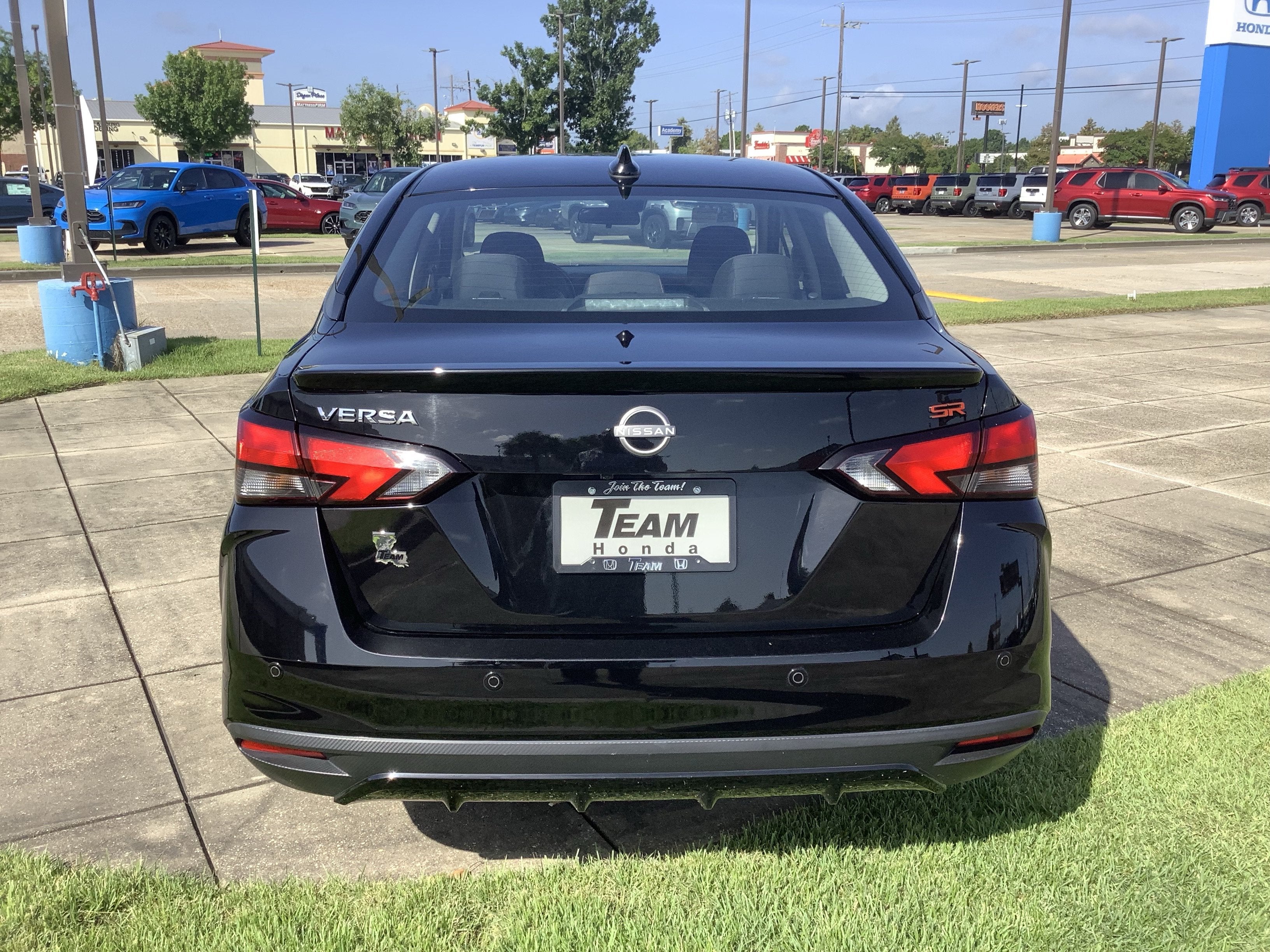 2024 Nissan Versa SR