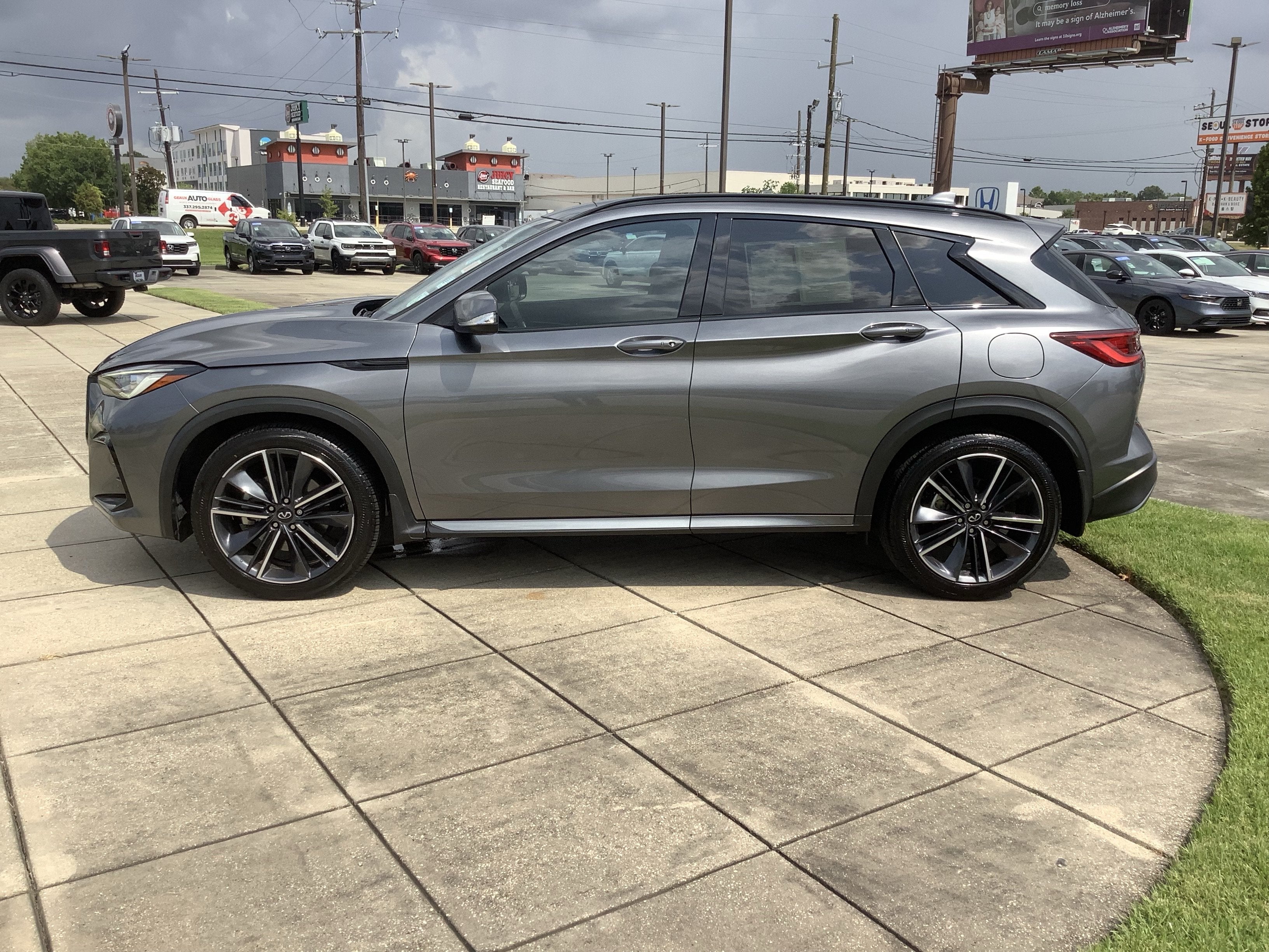 2023 INFINITI QX50 SPORT