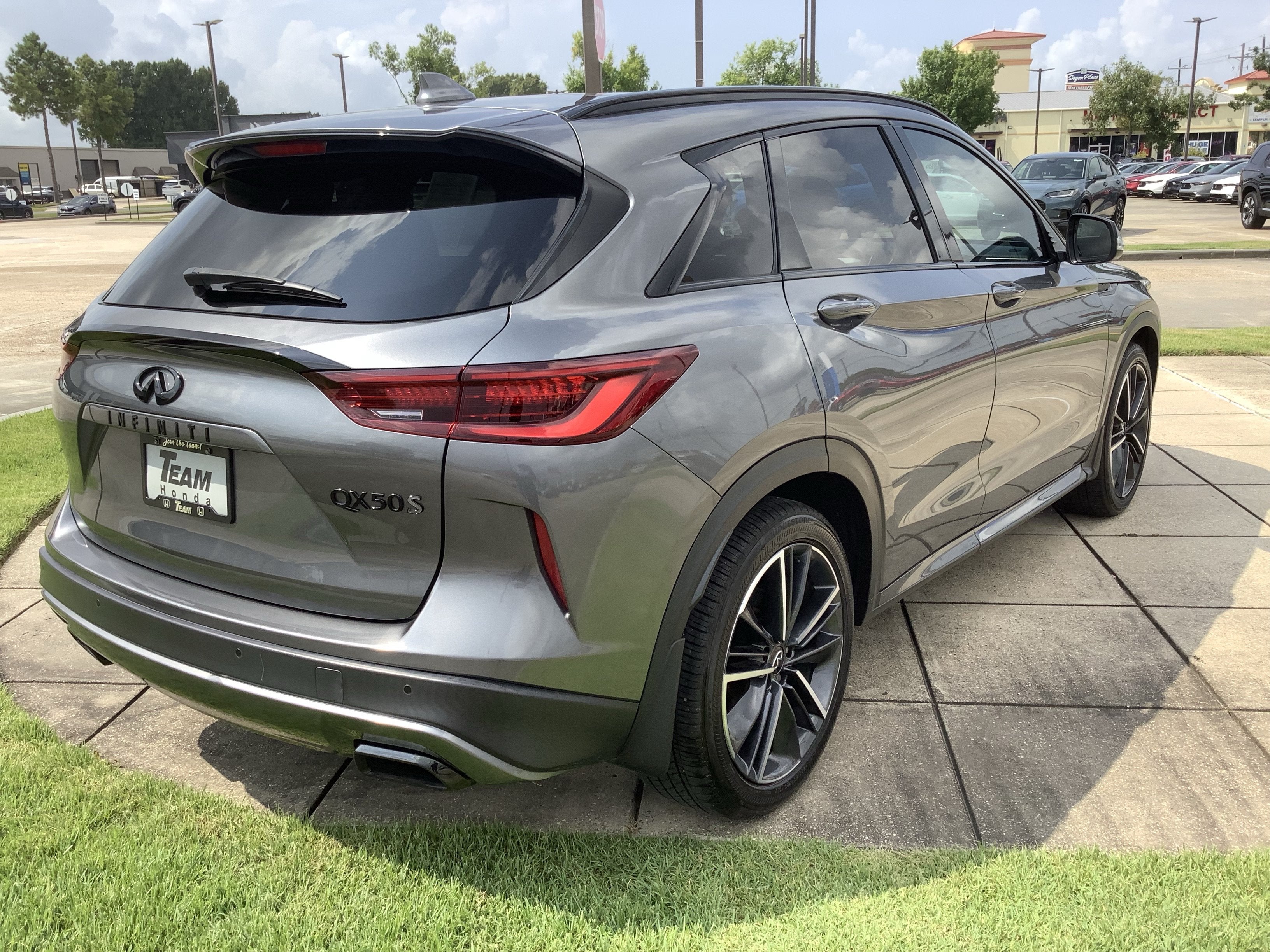 2023 INFINITI QX50 SPORT