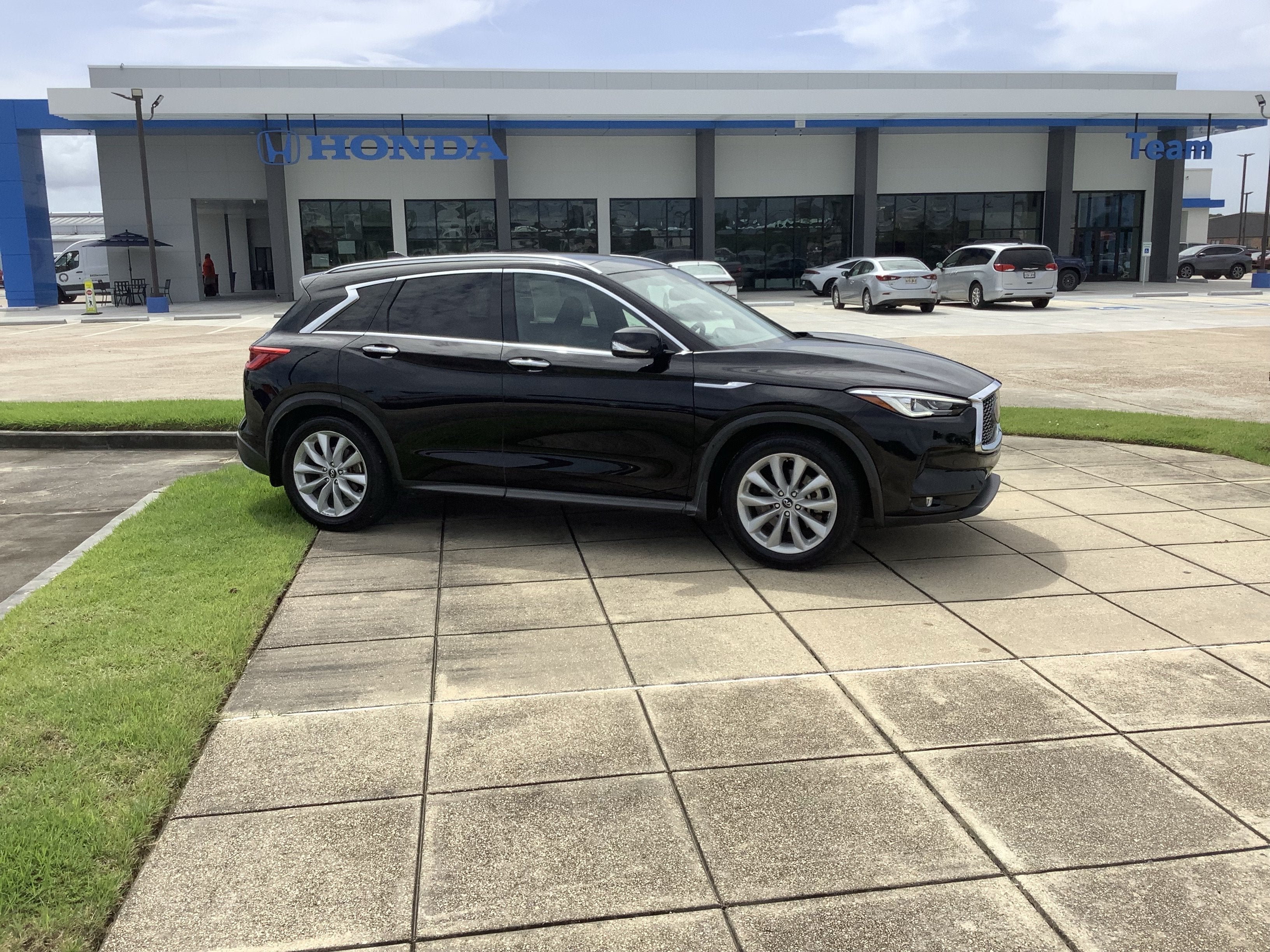 2019 INFINITI QX50 ESSENTIAL