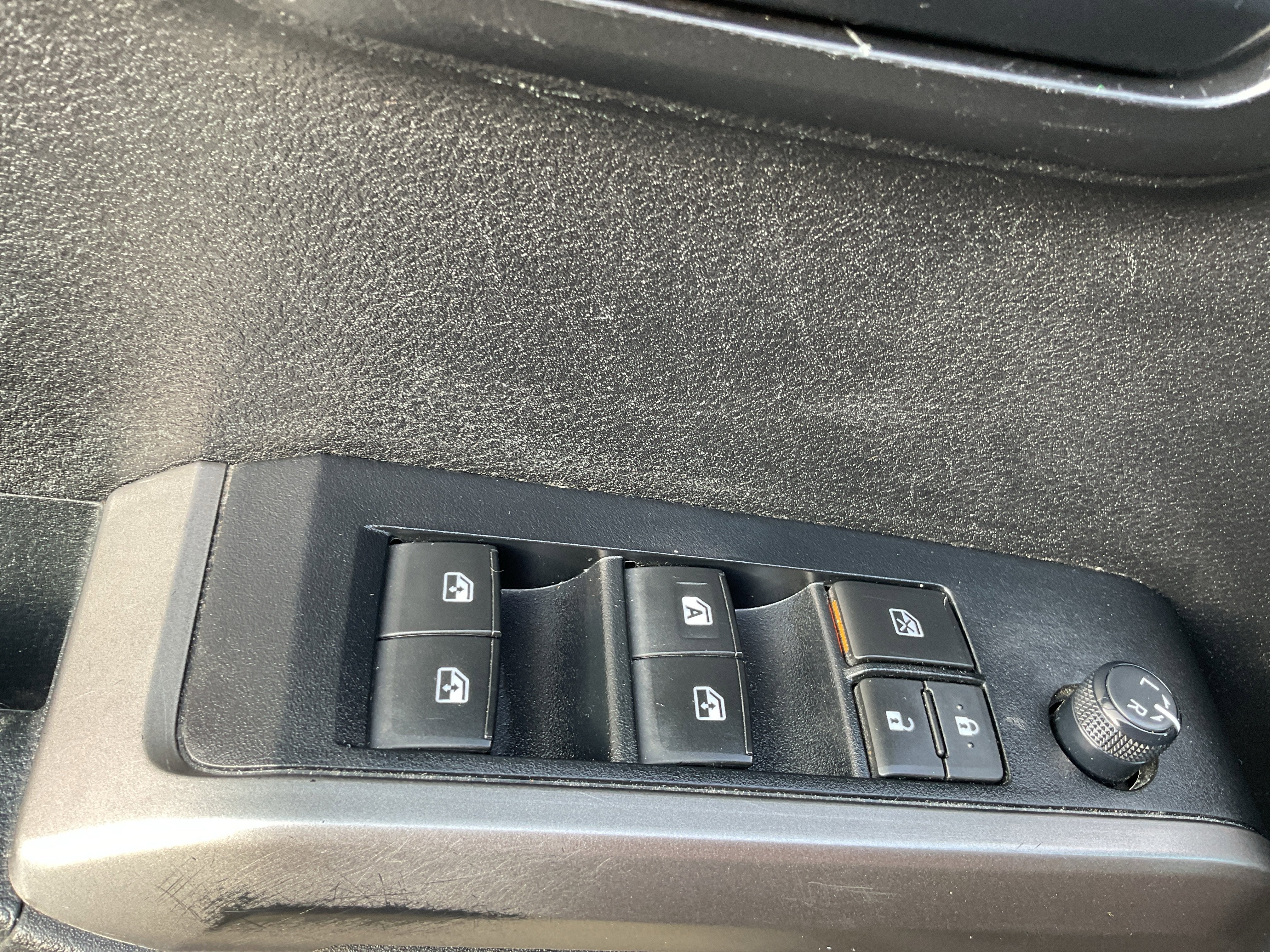 2022 Toyota Tacoma 2WD SR5