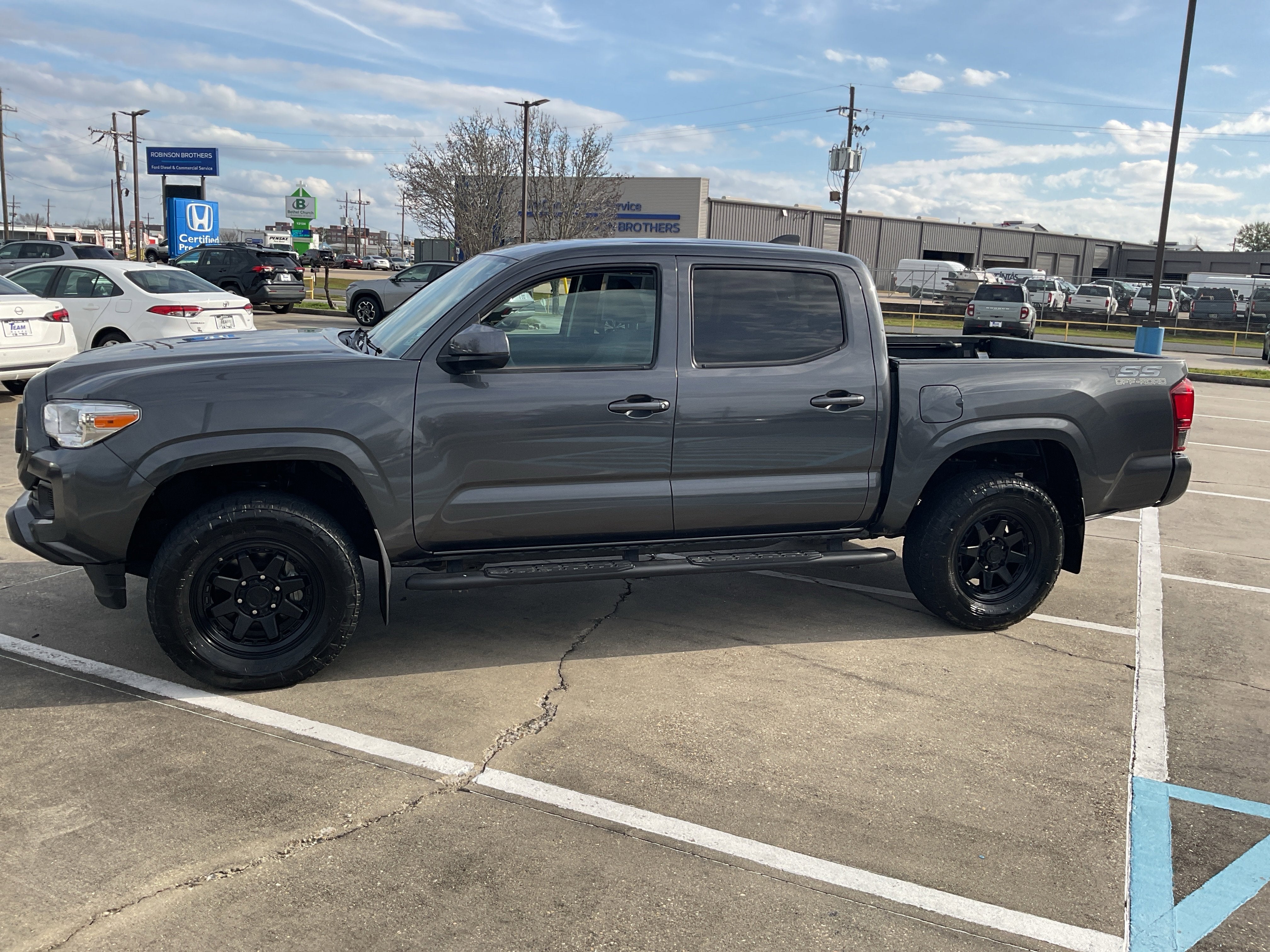 2023 Toyota Tacoma 4WD SR
