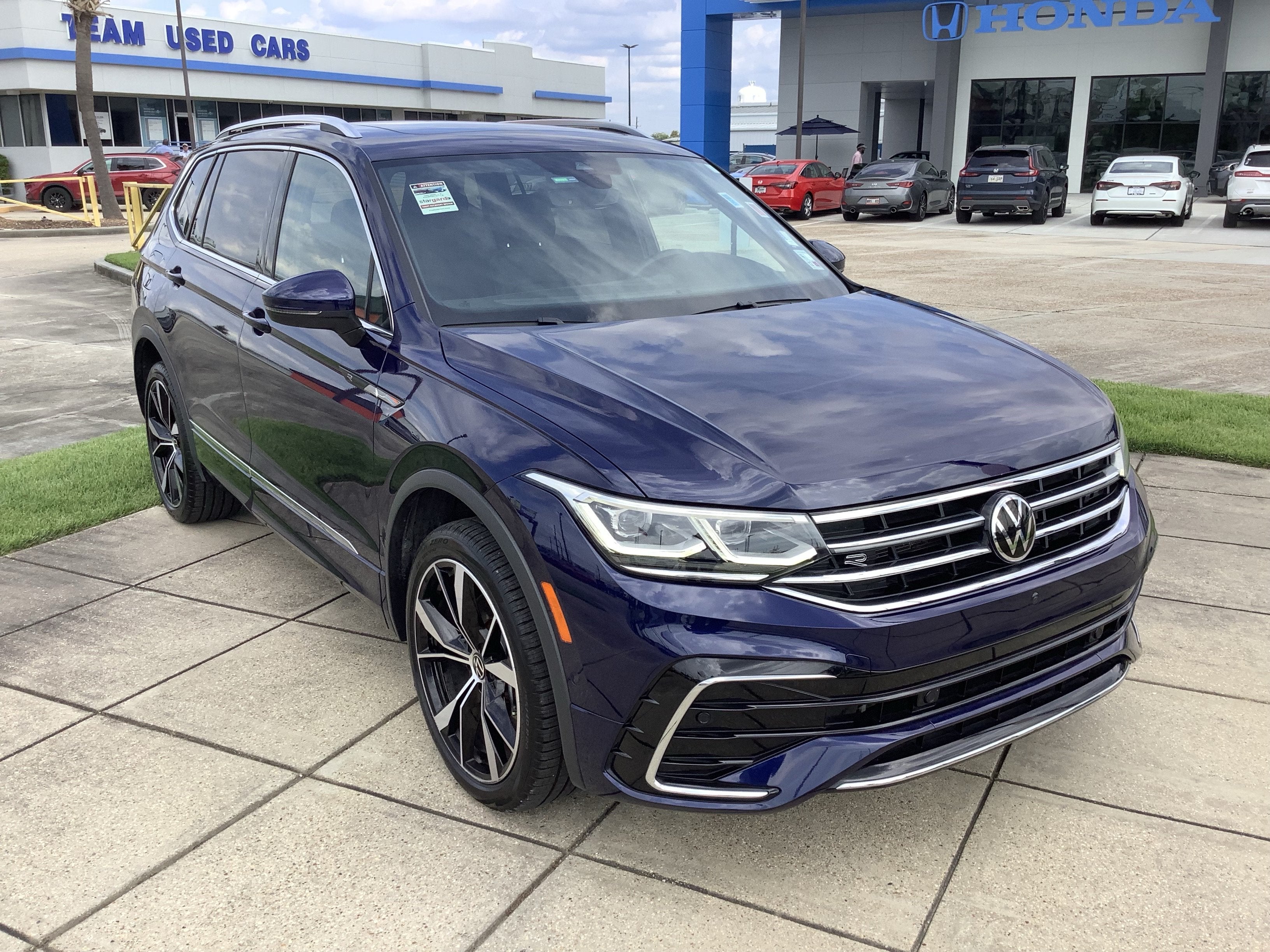 2022 Volkswagen Tiguan SEL R-Line
